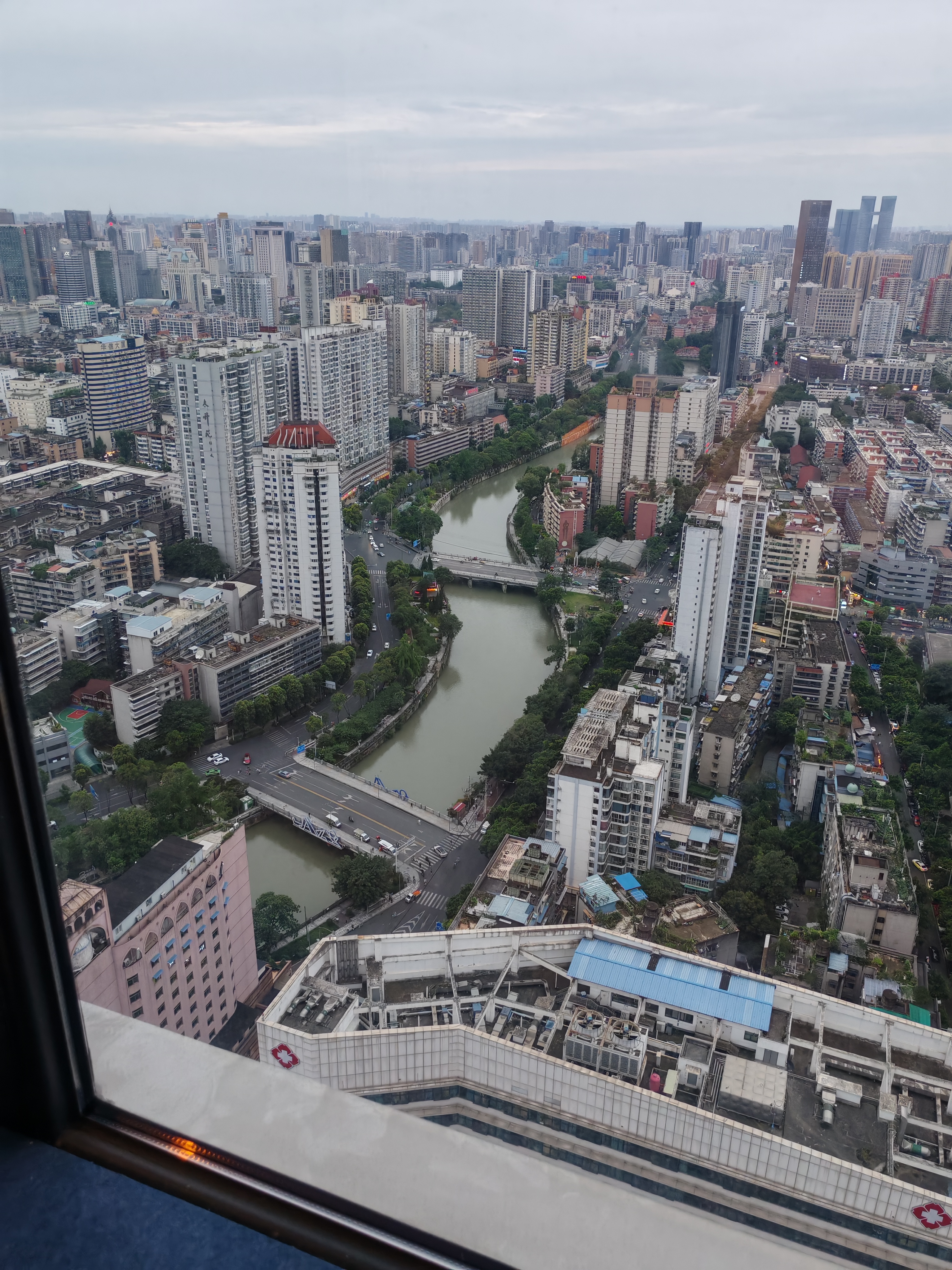 神眸家门口楼道摄像头 免插电监控器 无线wifi家用室内电池充电户外太阳能高清夜视手机远程磁吸免打孔 BC22E白（WiFi版/400万像素/有AOR） 16G内存卡（约30天循环录像） 实拍图
