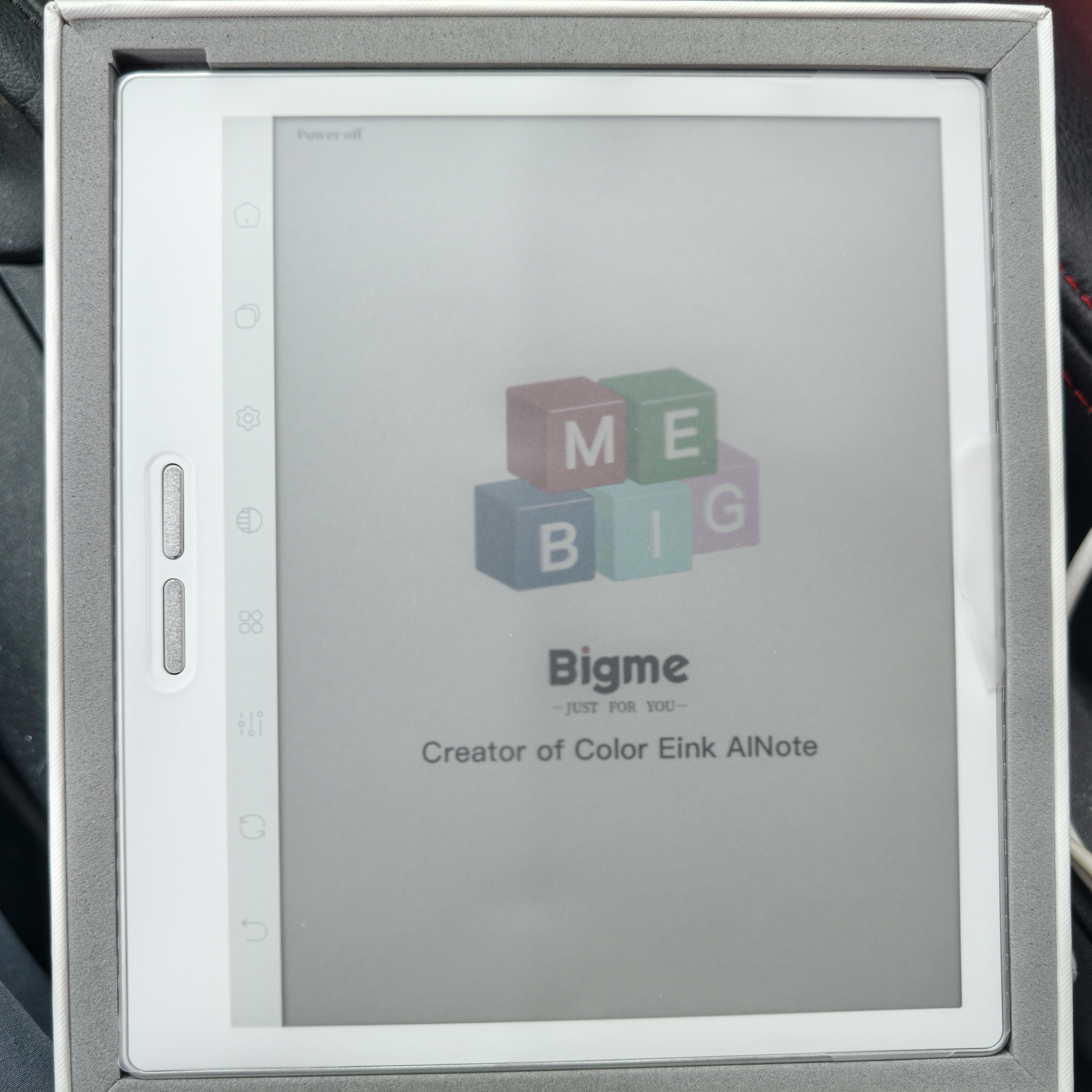 BIGME7英寸B7系列彩色墨水屏电子书阅读器智能办公本墨水屏电纸书电子阅读器平板支持4G通话 B7Pro-256GB彩墨屏办公本银白色 实拍图