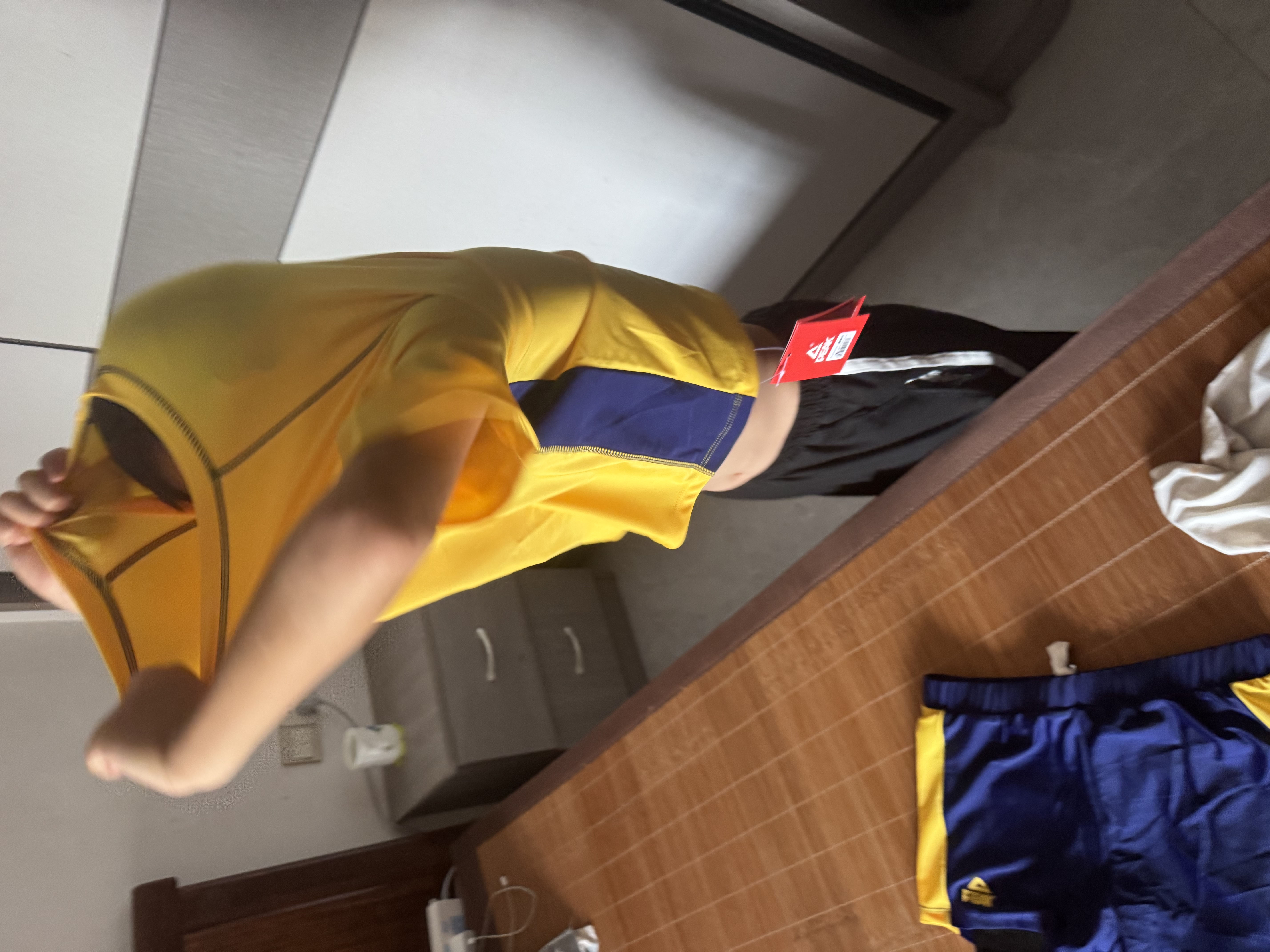 匹克儿童泳衣男童中大童分体防尴尬泳裤游泳衣青少年游泳装备 黄色 泳衣泳裤 140 (14) 140-150cm/55-75斤 实拍图