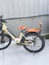 凤凰电助力自行车上班通勤电动车代步可拆电池轻便北斗定位新款电动车 米黄色【北斗定位仪表+速度传感器线刹】24寸7速 36V6AH助力续航约15-20KM 实拍图