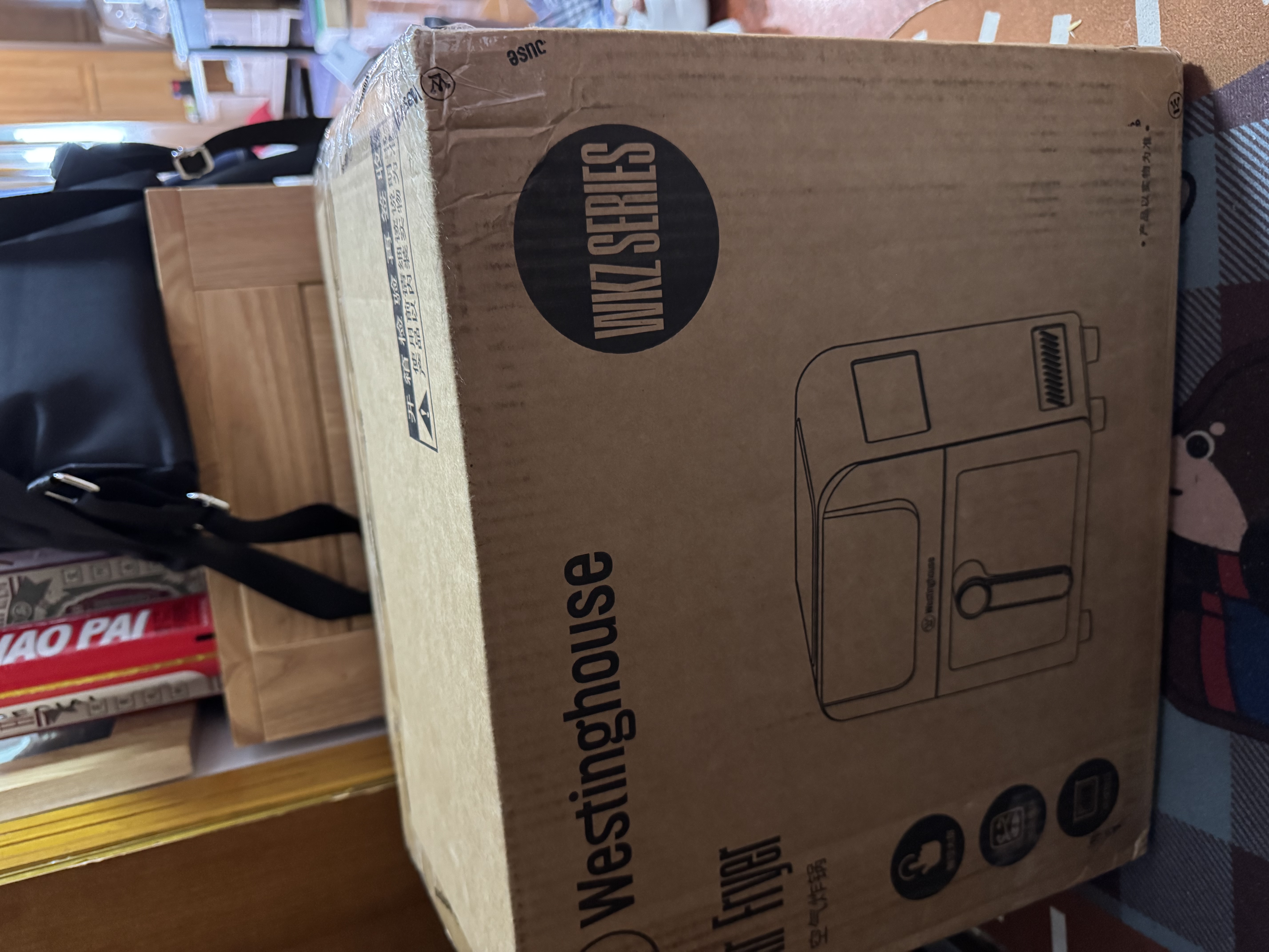 西屋（Westinghouse）纯钛0涂层空气炸锅内外腔不锈钢双热源多功能可视化6L大容量免翻面 WKZ60H10 Max 实拍图