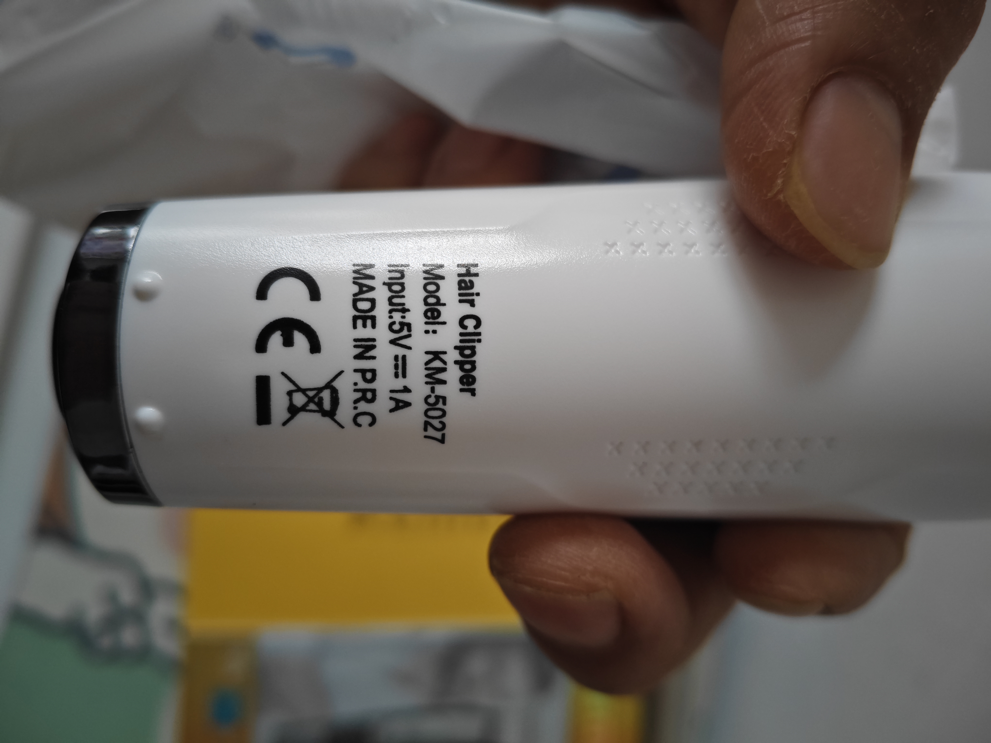 科美（kemei）理发器雕刻电推剪低音不卡发专业刻痕油头发廊专用小推子零距刀头四档调节数显长续航碳钢刀头家用 银色KM-5027 官方标配礼盒装【正品保证】 实拍图