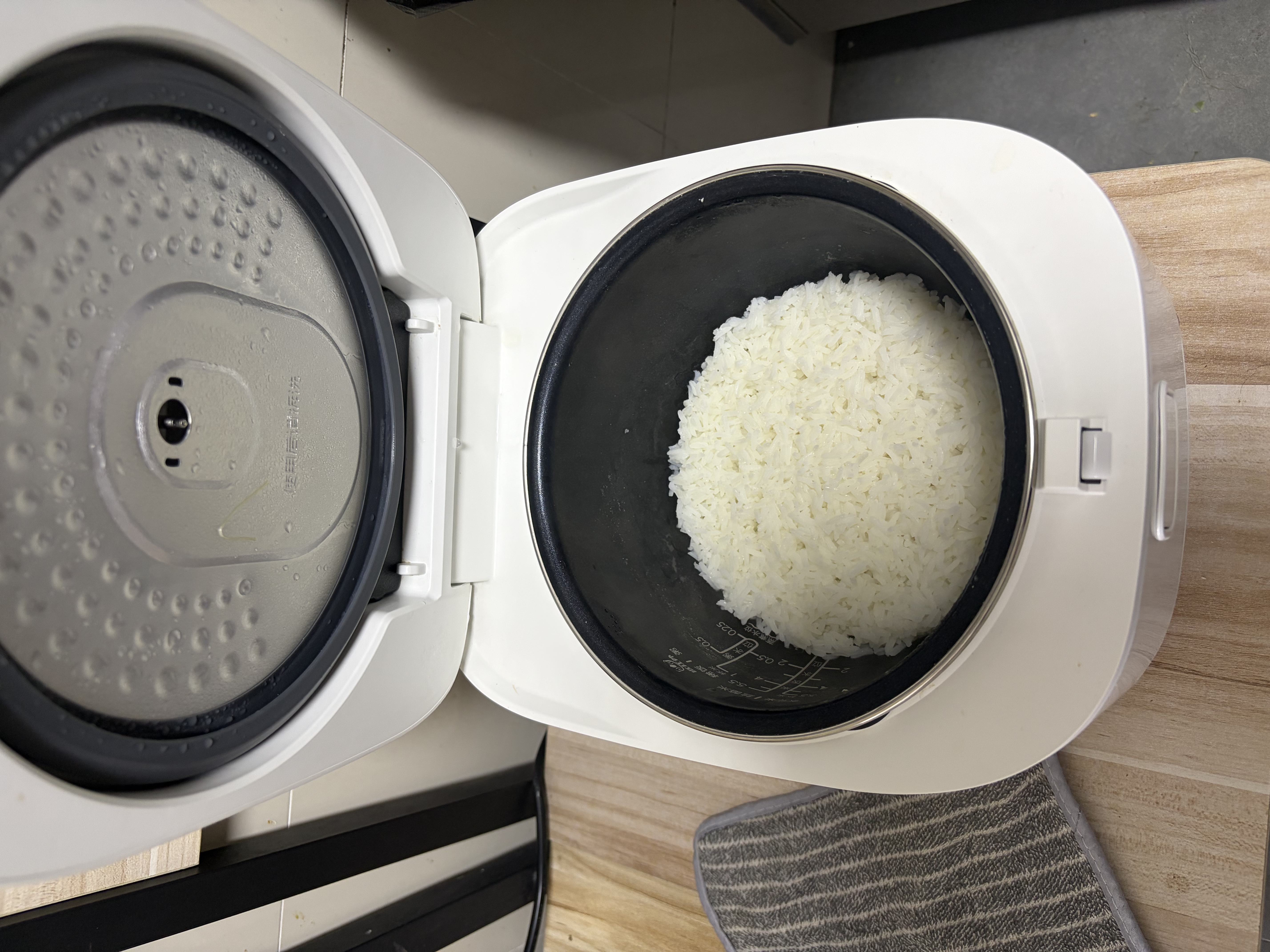美的（Midea）3升电饭煲小2-3人不粘内胆IH加热家用口感可调多功能智能一级能效电饭锅MB-CFB3099H 实拍图