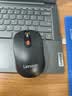 联想（Lenovo）无线蓝牙双模鼠标便携办公鼠标 人体工程学设计适用台式机一体机笔记本平板 Howard Mouse 2022黑 实拍图