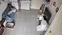 京东京造 天然钠基矿砂猫砂5kg*2 除臭钠基矿石抗菌铁锤平替 实拍图