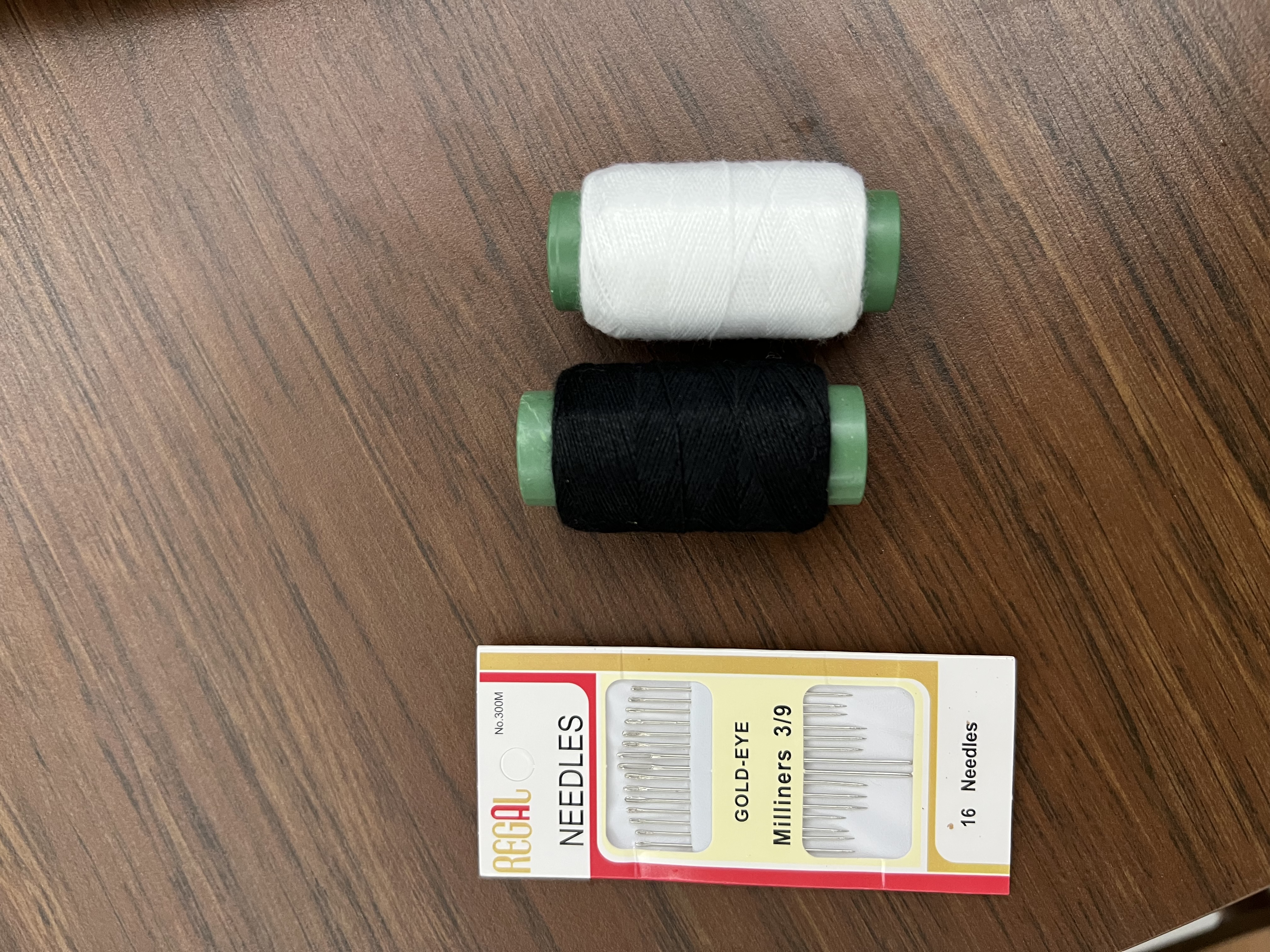 叶余家用缝补衣服针线包套装餐缝纫线手工diy缝补线黑白手缝线缝衣线 黑白线+16针 实拍图