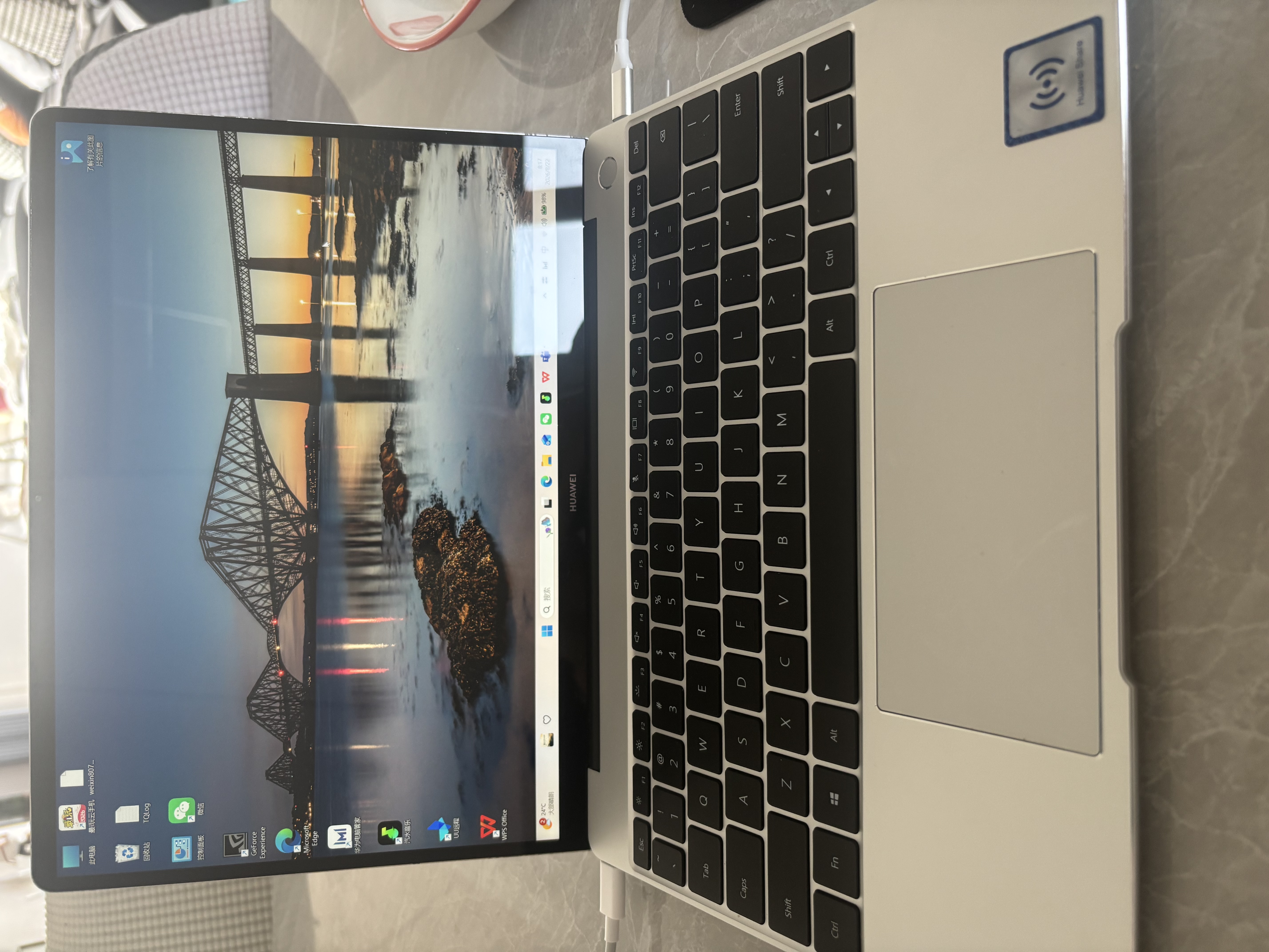 华为HUAWEI二手笔记本MateBook13/xpro触屏2K猎人游戏本便携二手笔记本电脑 Magic R5-3500 16G+512G高性能 95成新 实拍图
