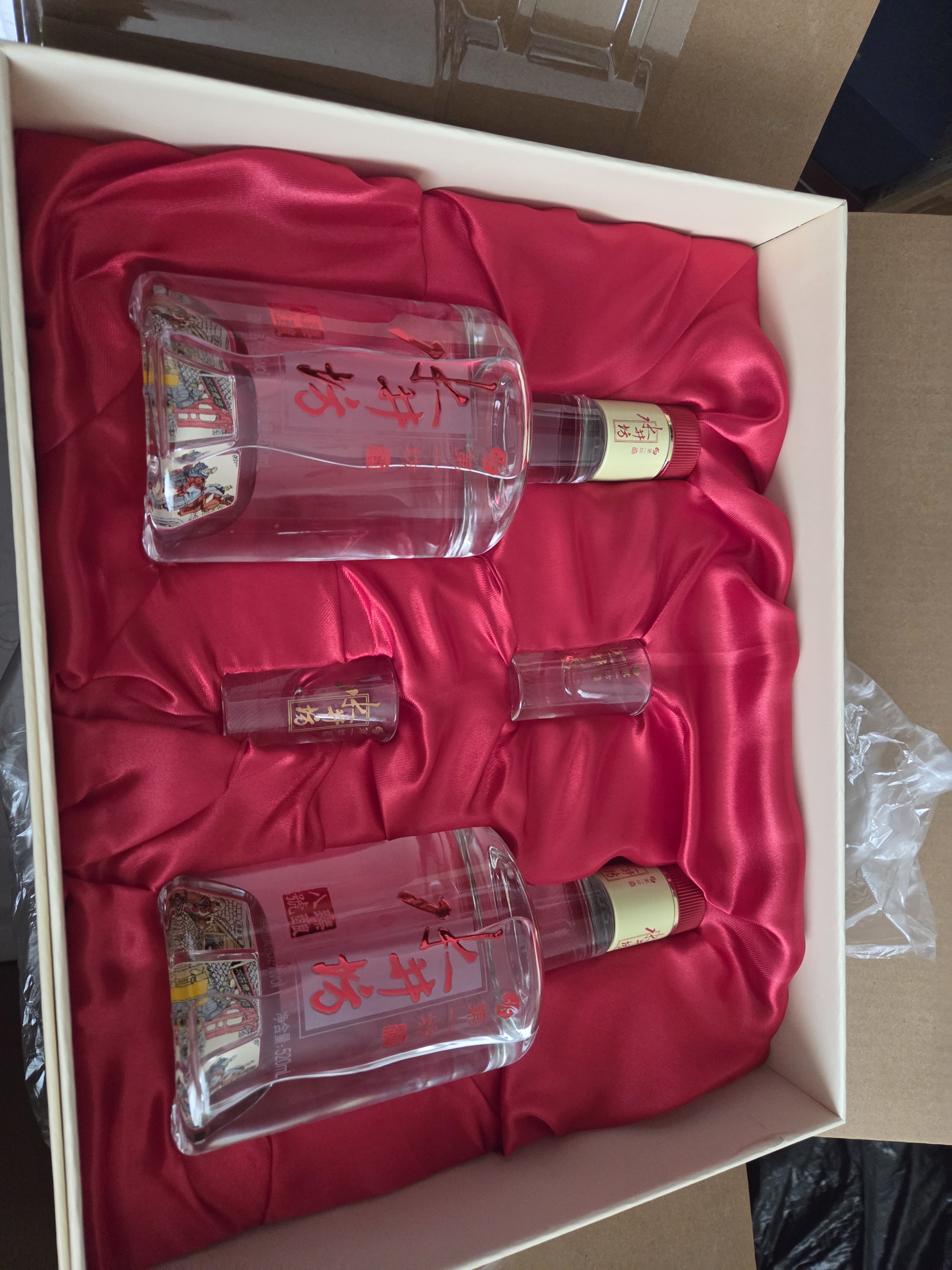 水井坊臻酿八号 52度 520ml*2*3 礼盒整箱装 浓香型白酒 加量不加价 实拍图