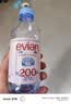 依云（evian）高端天然矿泉水 330ml*24硬瓶 法国原装进口饮用水 会议商务用水 实拍图