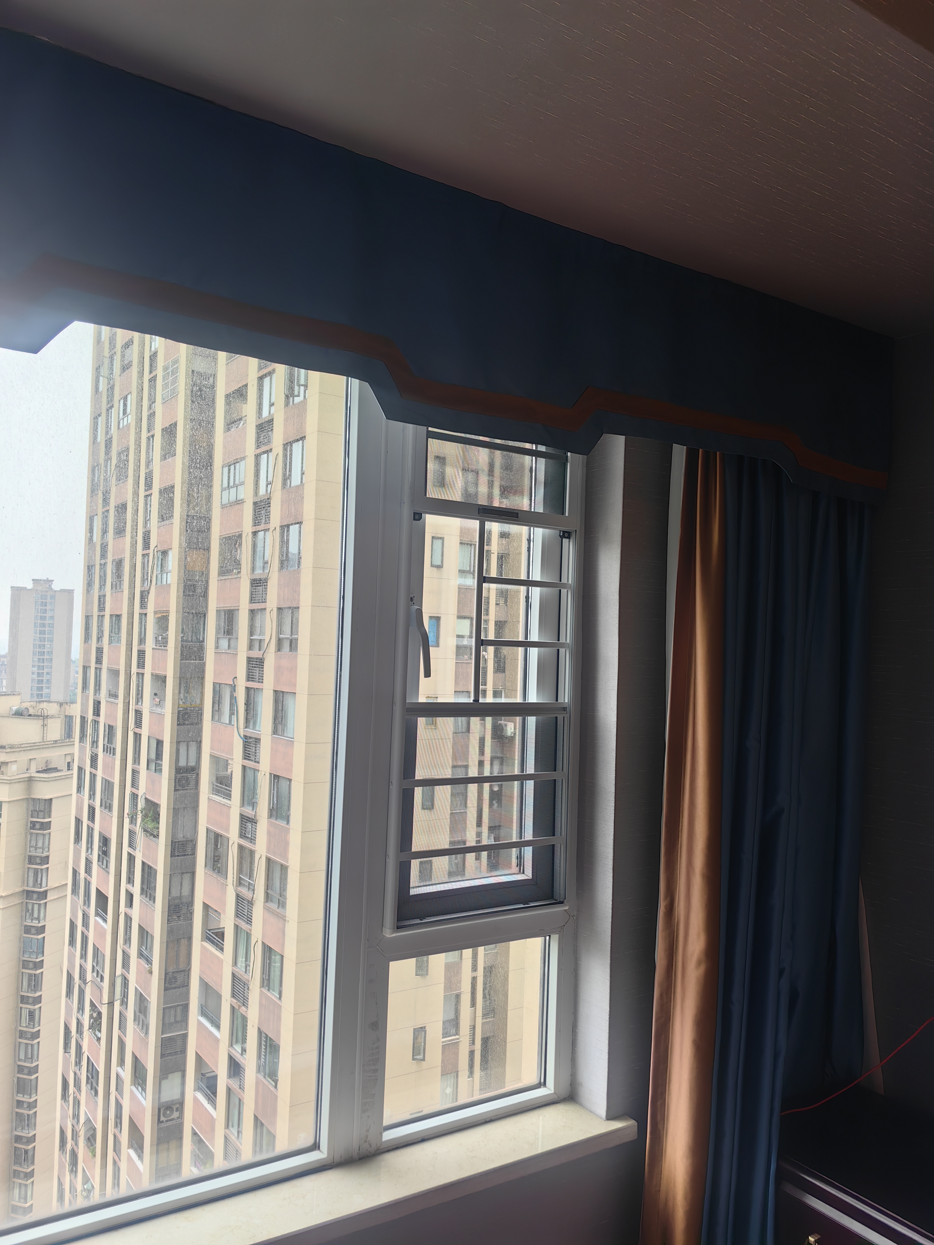 豫无忧金刚网免打孔自装外平开窗专用护栏一体防蚊猫铝合金三推防盗纱窗 【整体防护杆】0.4-0.6平方/80网 1平方以内 实拍图