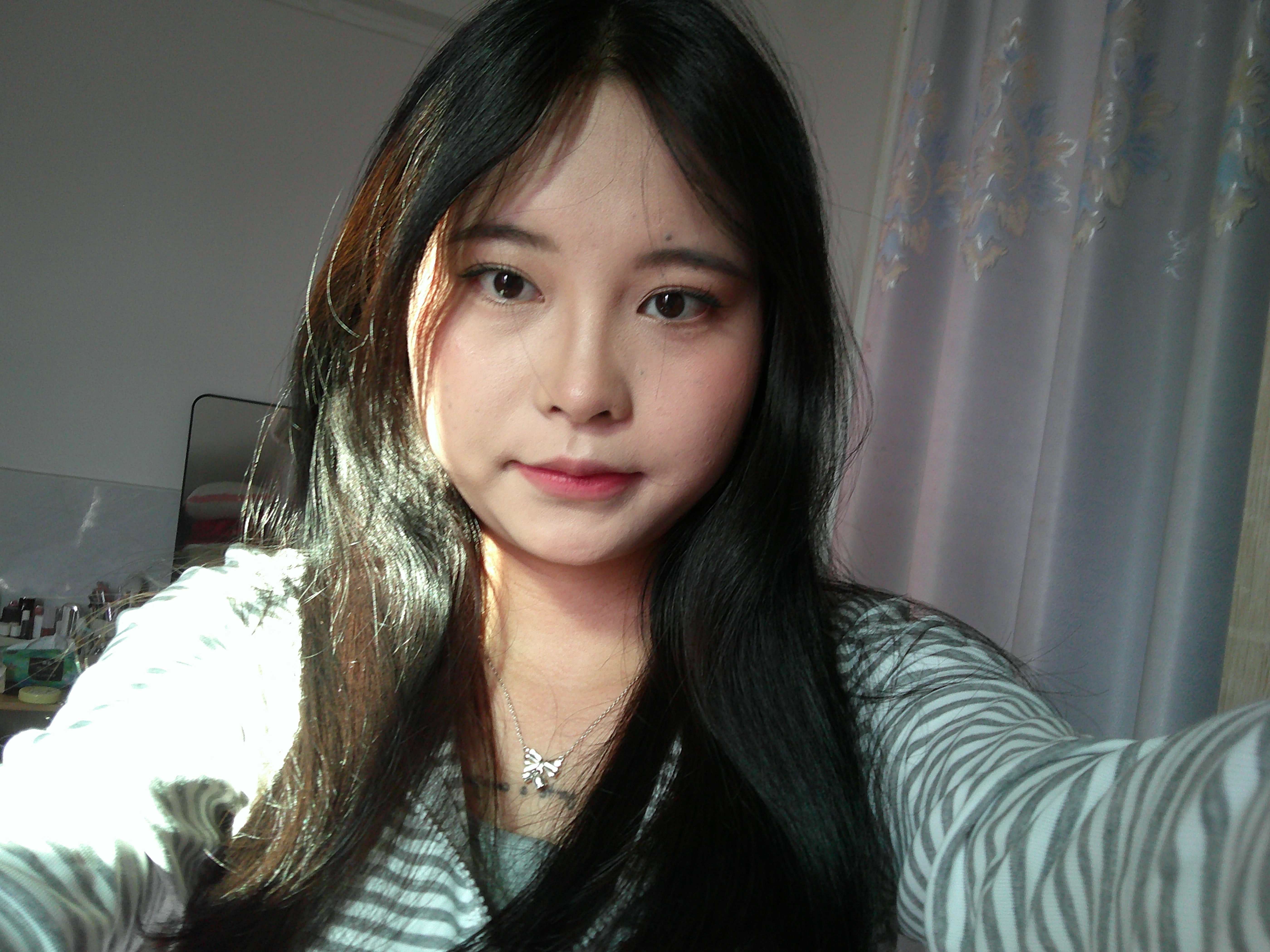 松典（SONGDIAN）数码相机前后双摄5K高清自拍vlog可传手机平替ccd学生入门微单照相机DC218 白色 16G内存 Pro版 实拍图