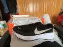 耐克NIKE男子跑步鞋透气 REVOLUTION 8 运动鞋HJ9198-003黑40 实拍图