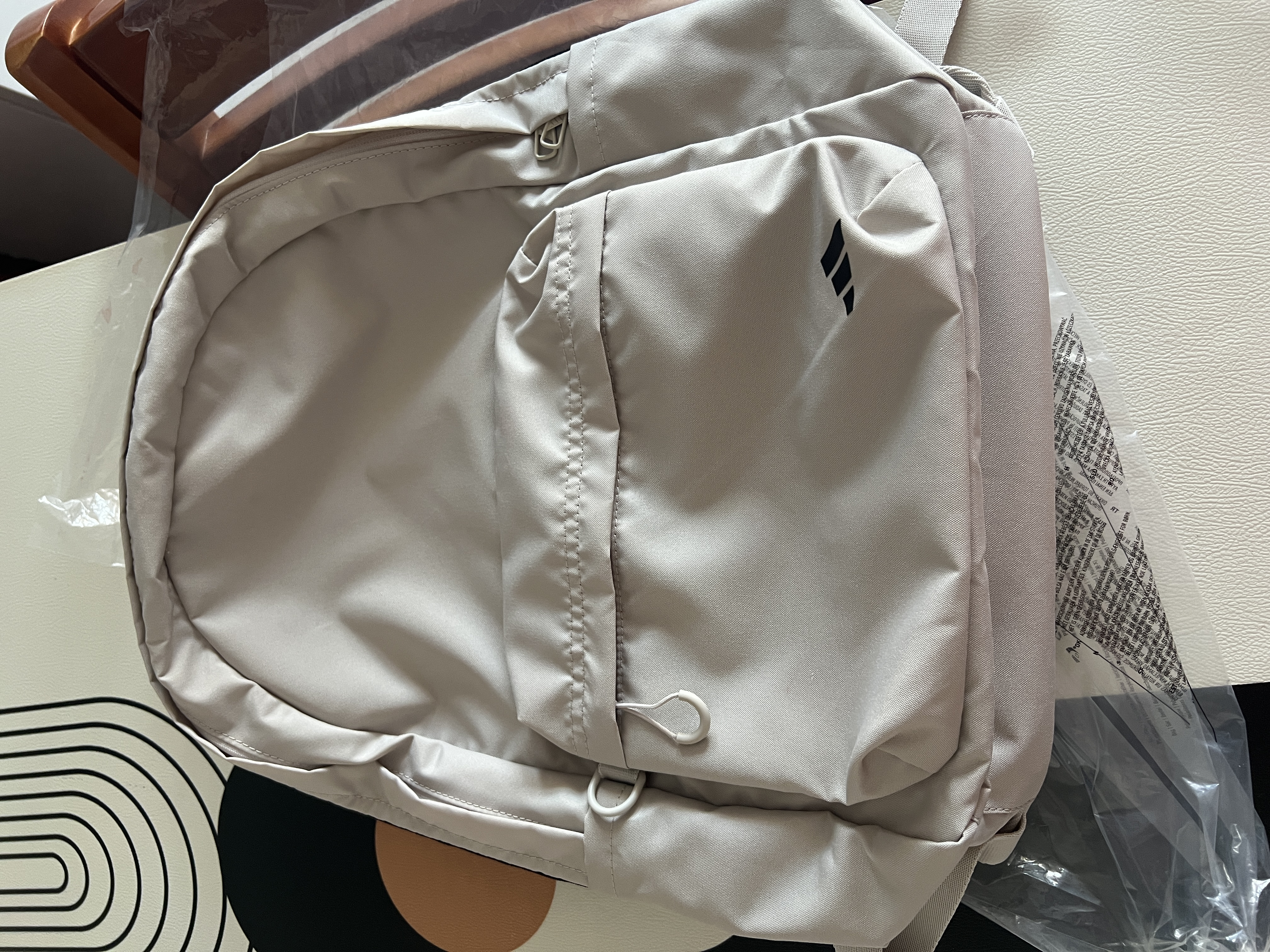 阿迪达斯（adidas）学生书包旅行包登山包书包UNI VAL 3 BP 多口袋实用休闲双肩背包 KY9944 评价反10元/拒水面料【45cm*30cm*15cm/24L】 均码 NS 实拍图