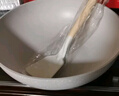 京东京造 不粘锅炒锅 多功能炒菜电磁炉燃气灶平底不沾煎锅30cm白 赠锅铲 实拍图