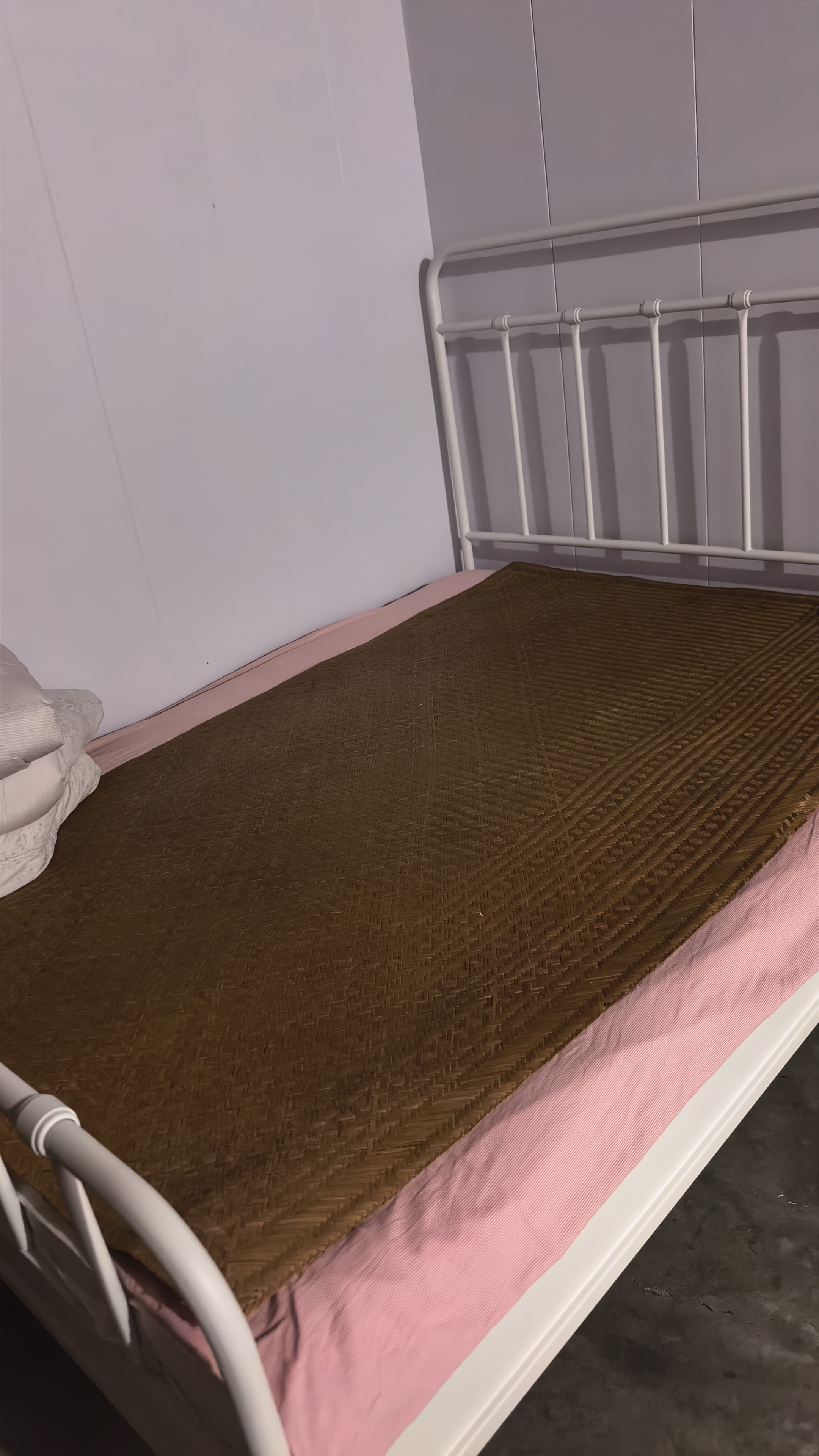 宜家（IKEA）LUDDROS露卓斯透气床垫保护垫卧室家用学生宿舍软垫舒适 白色床垫保护垫1.5x2m 实拍图