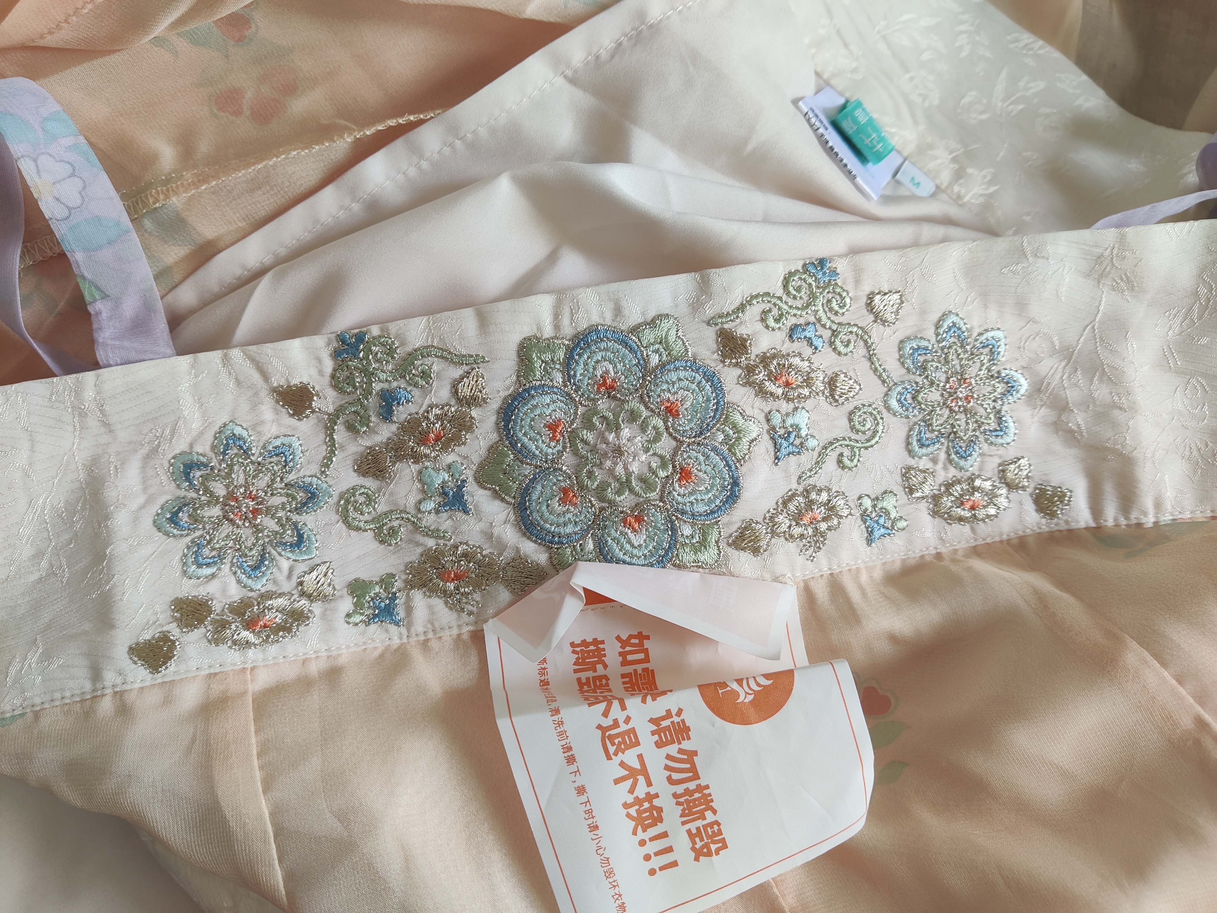 重回汉唐汉宫春晓2原创唐制齐胸衫裙襦裙日常轻汉服女款成人 上浅紫色下浅黄色齐胸套装（破裙版）/现货 M 160 晒单实拍图