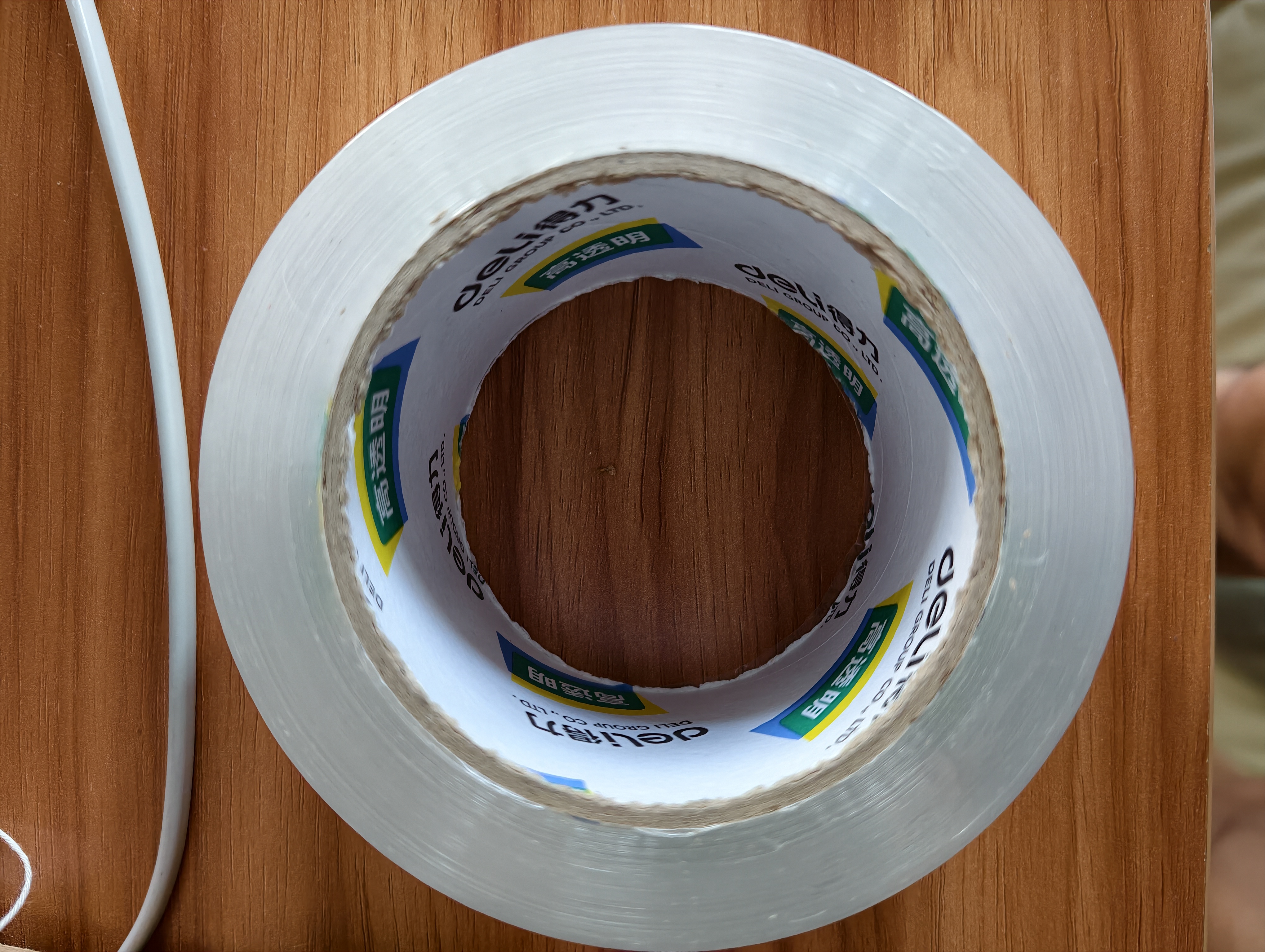 得力（deli）高透明胶带封箱胶带60mm*100y*50μm(91.4m/卷) 宽胶带快递打包家用办公用品 单卷装JD428 实拍图