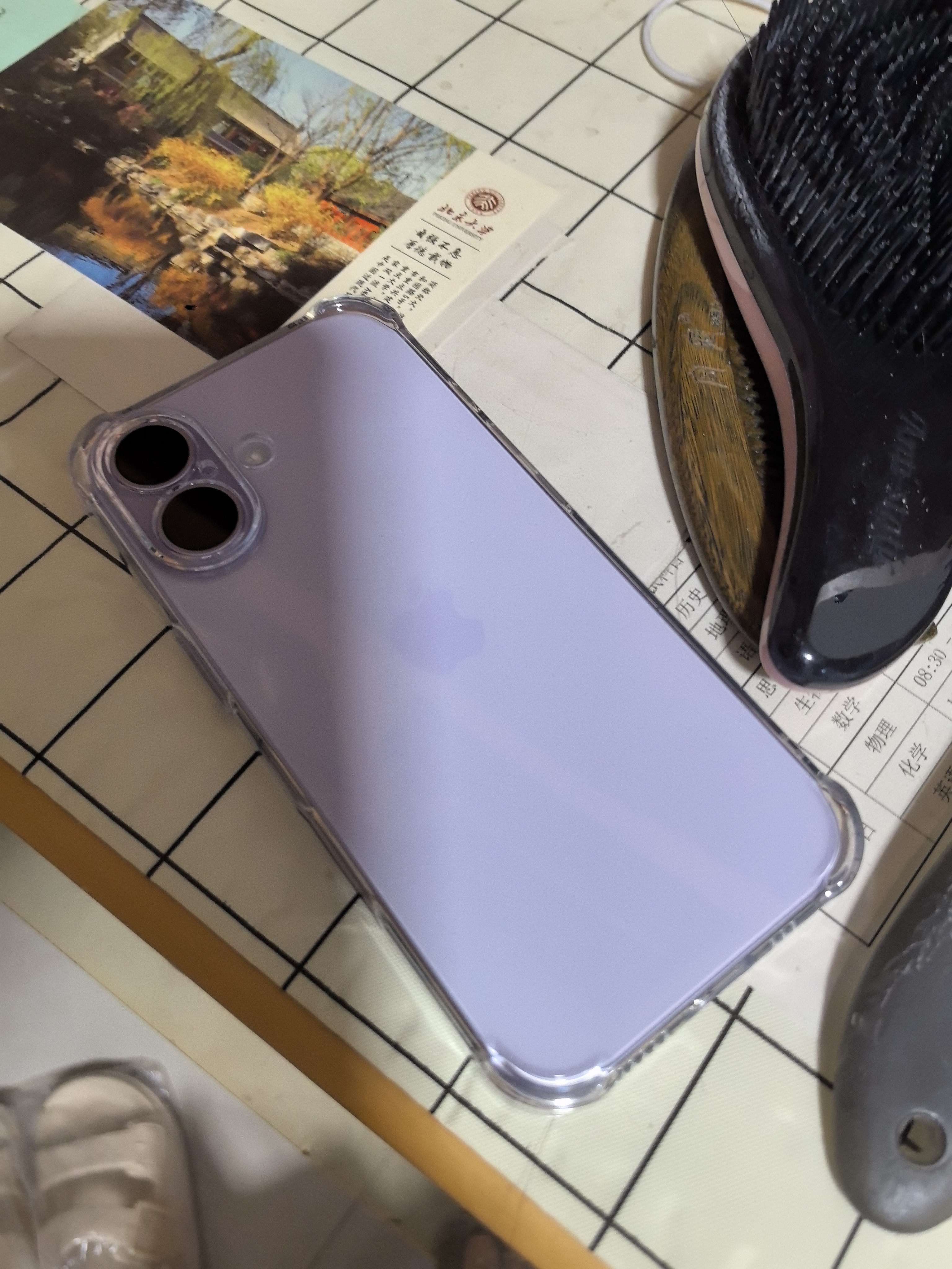 绿联适用苹果17/16Pro钢化膜iPhone17/16Pro手机膜高清全覆盖防摔防爆抗指纹听防尘不挡边保护膜2片 实拍图