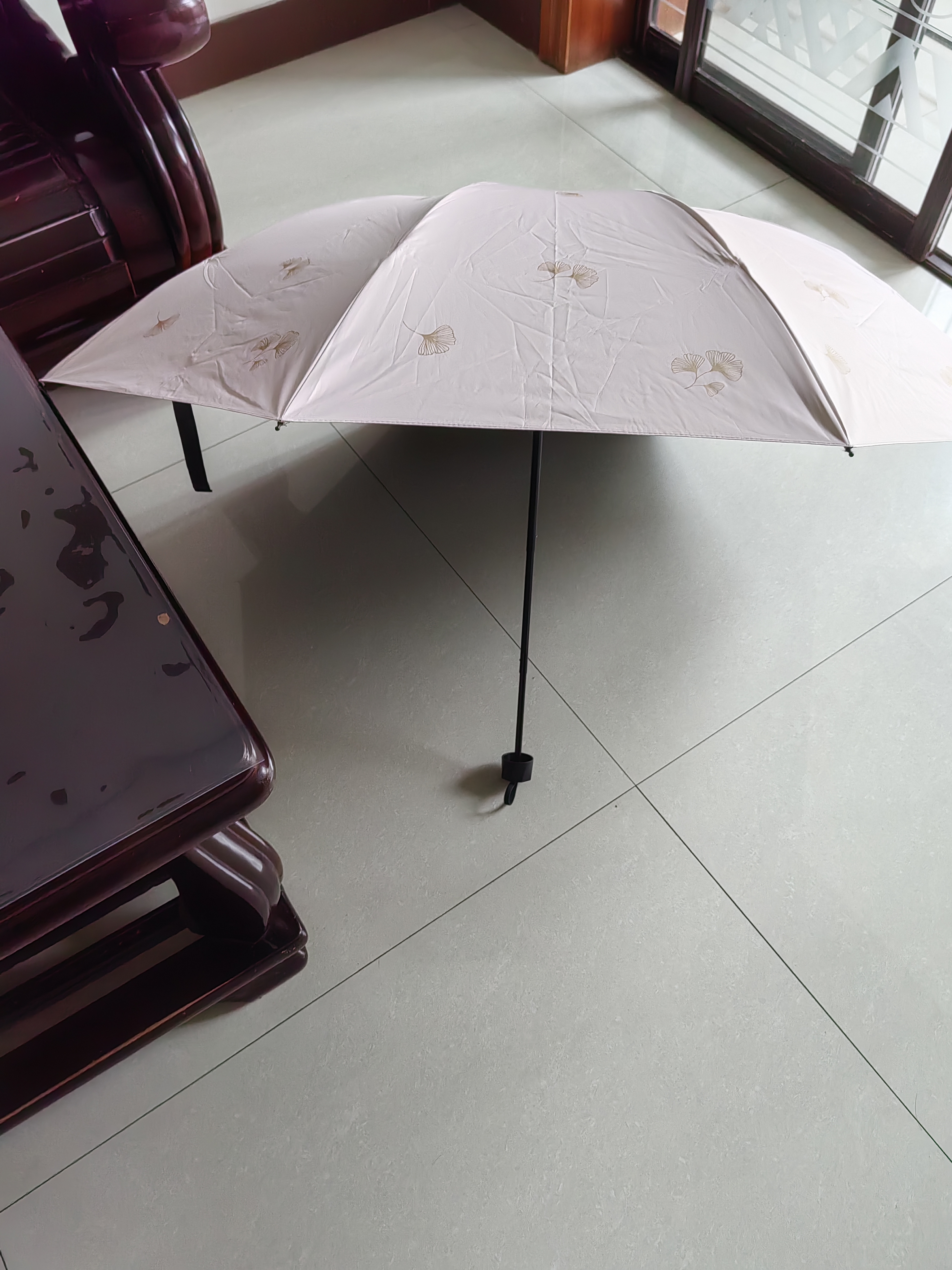 天堂伞 防紫外线晴雨伞三折 雨伞黑胶防晒太阳伞遮阳晴雨伞 山樱粉 实拍图