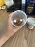 摇摇杯健身运动水杯男奶昔防漏搅拌杯子刻度杯奶茶摇杯蛋白粉水壶 优雅灰+带刻度+不锈钢球 500ml 实拍图