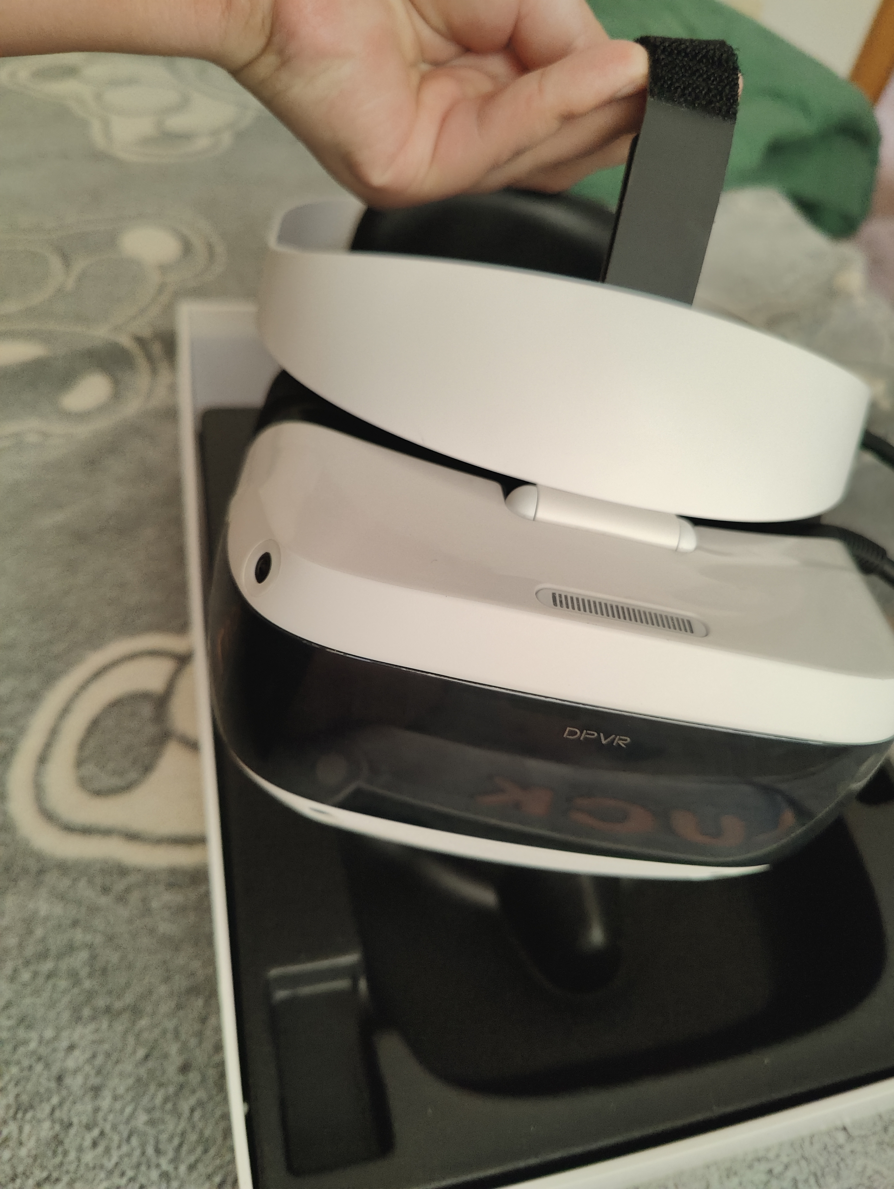 大朋E4性能版 PCVR头显 智能眼镜 万款Steam游戏 平替Vision pro 3D观影 畅玩黑神话悟空 非AR一体机 实拍图