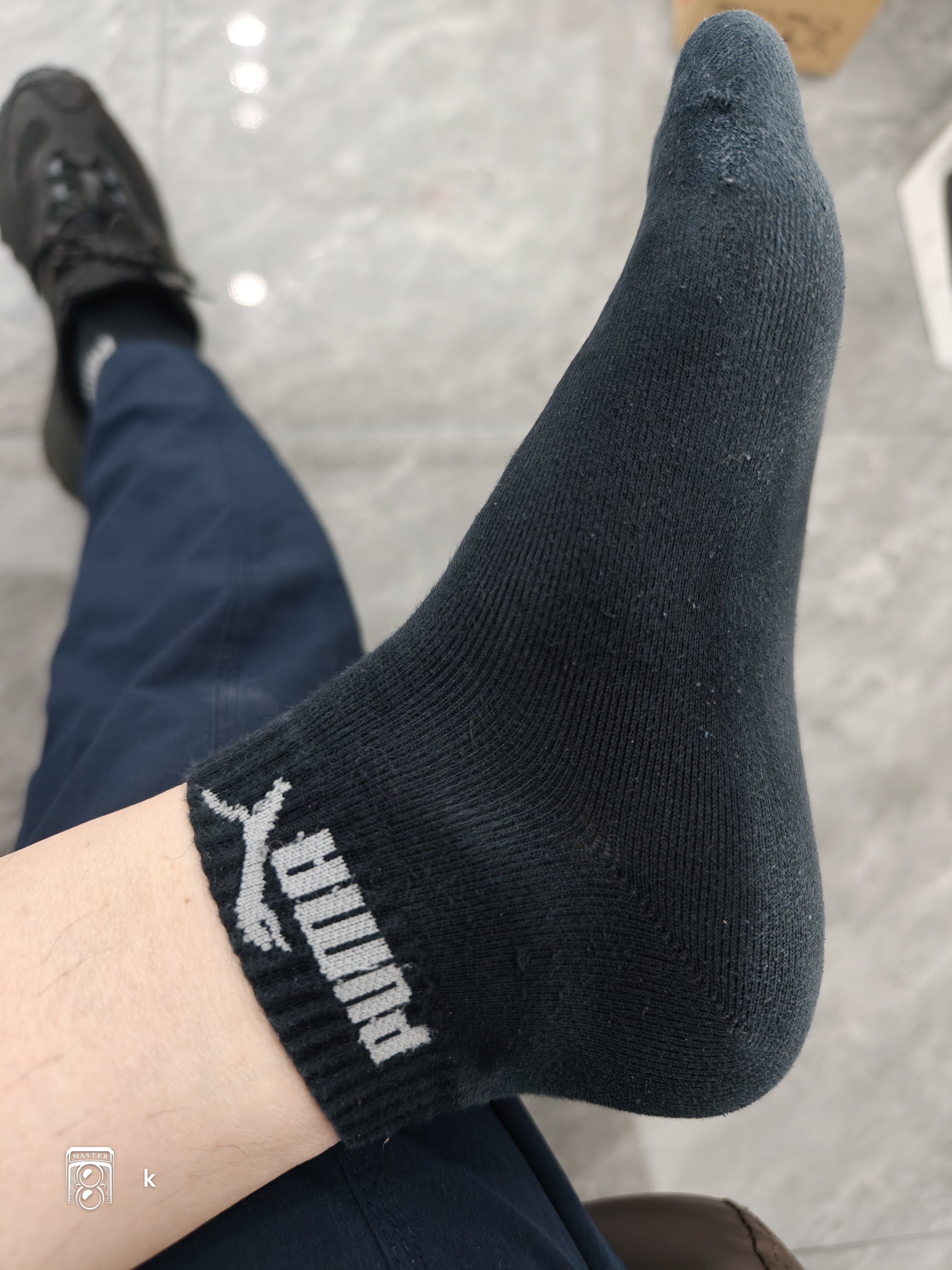 彪马（PUMA）男袜子男士运动休闲款透气中筒棉袜纯色袜男款吸汗秋冬百搭 黑灰组合 3双 均码 EU39-42（适合脚码40-44） 实拍图
