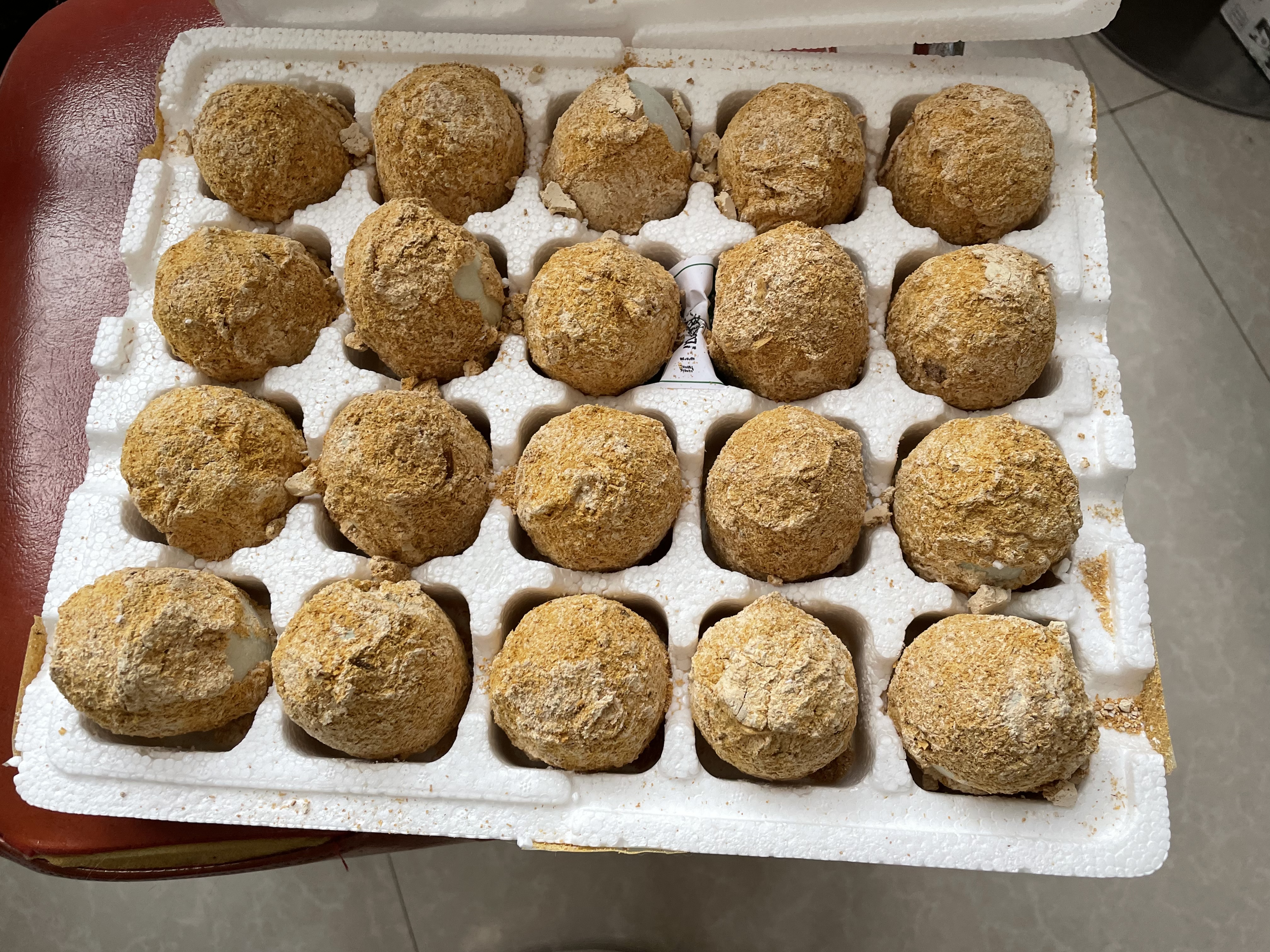 禾田下四川皮蛋黄心黄金溏心松花皮蛋无铅特产鸭蛋松花蛋整箱40枚批发 20枚 60-70G大蛋 实拍图