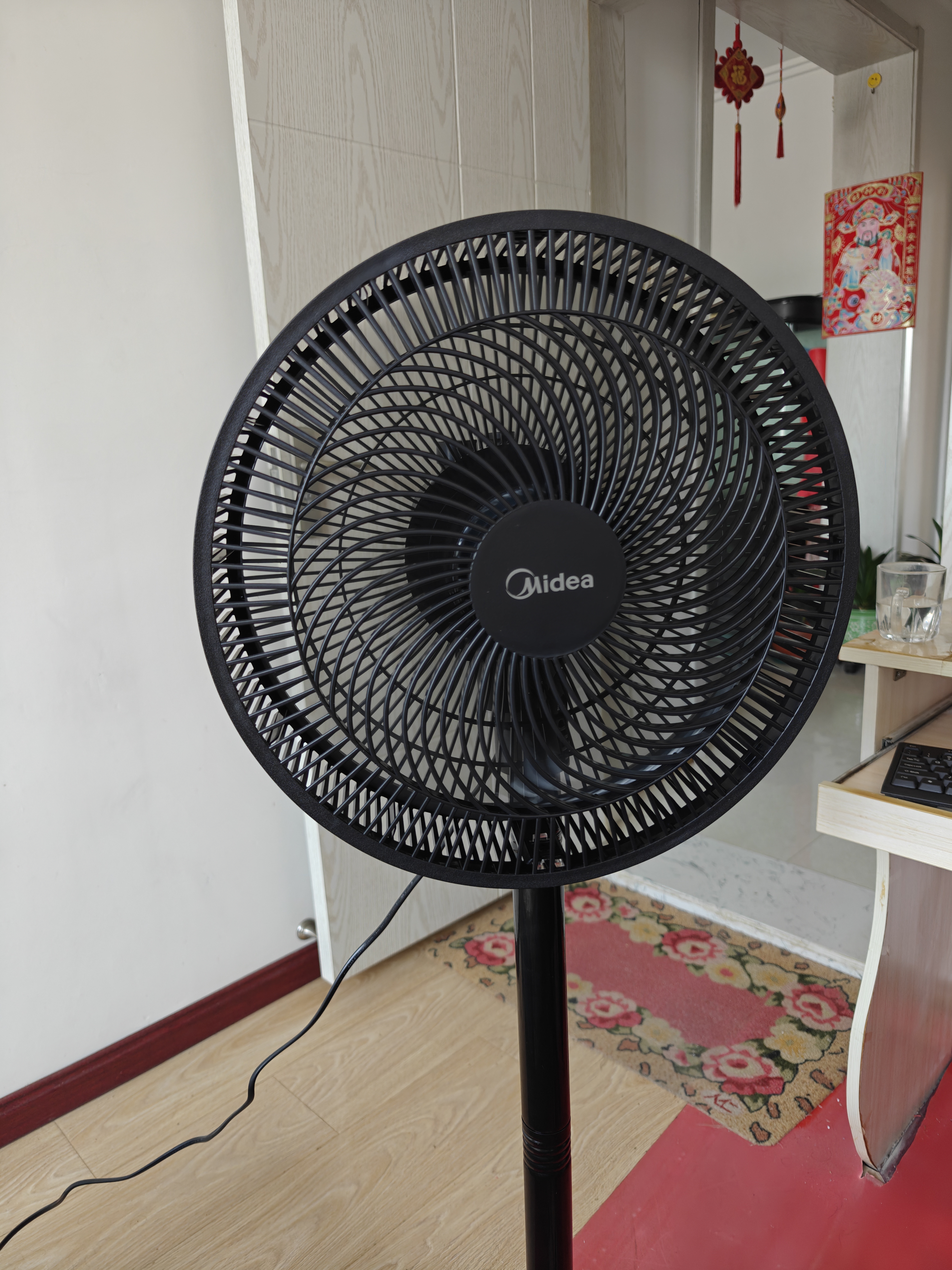美的（Midea）【价低头部主播9折】七叶轻音立式电风扇家用柔风落地扇台式桌面大风量节能摇头宿舍电扇 SAF30AB 实拍图