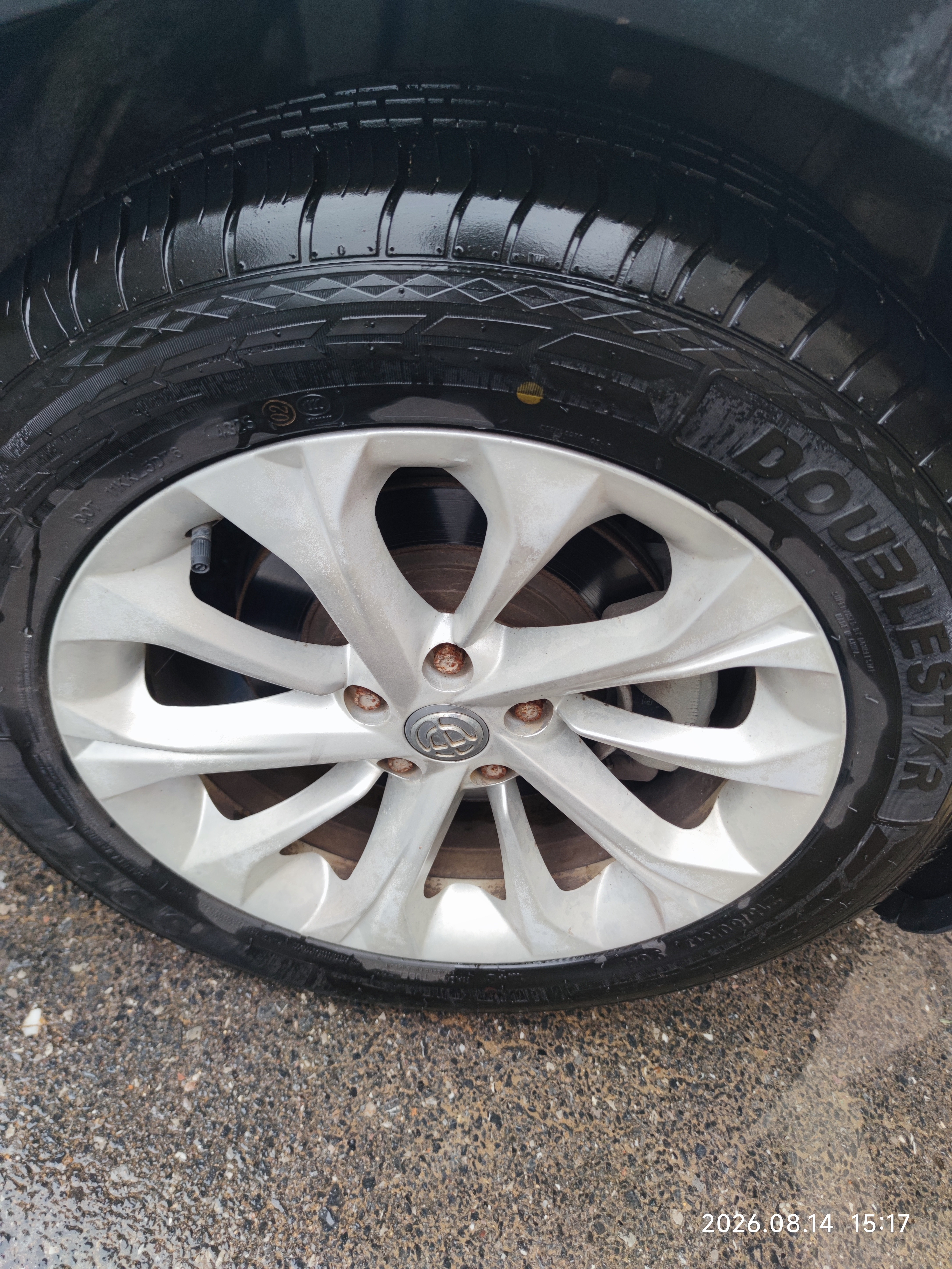 双星JUOGO轮胎 215/60R17 96H SS81适配逍客/宝骏560/传祺GS4/瑞虎 实拍图