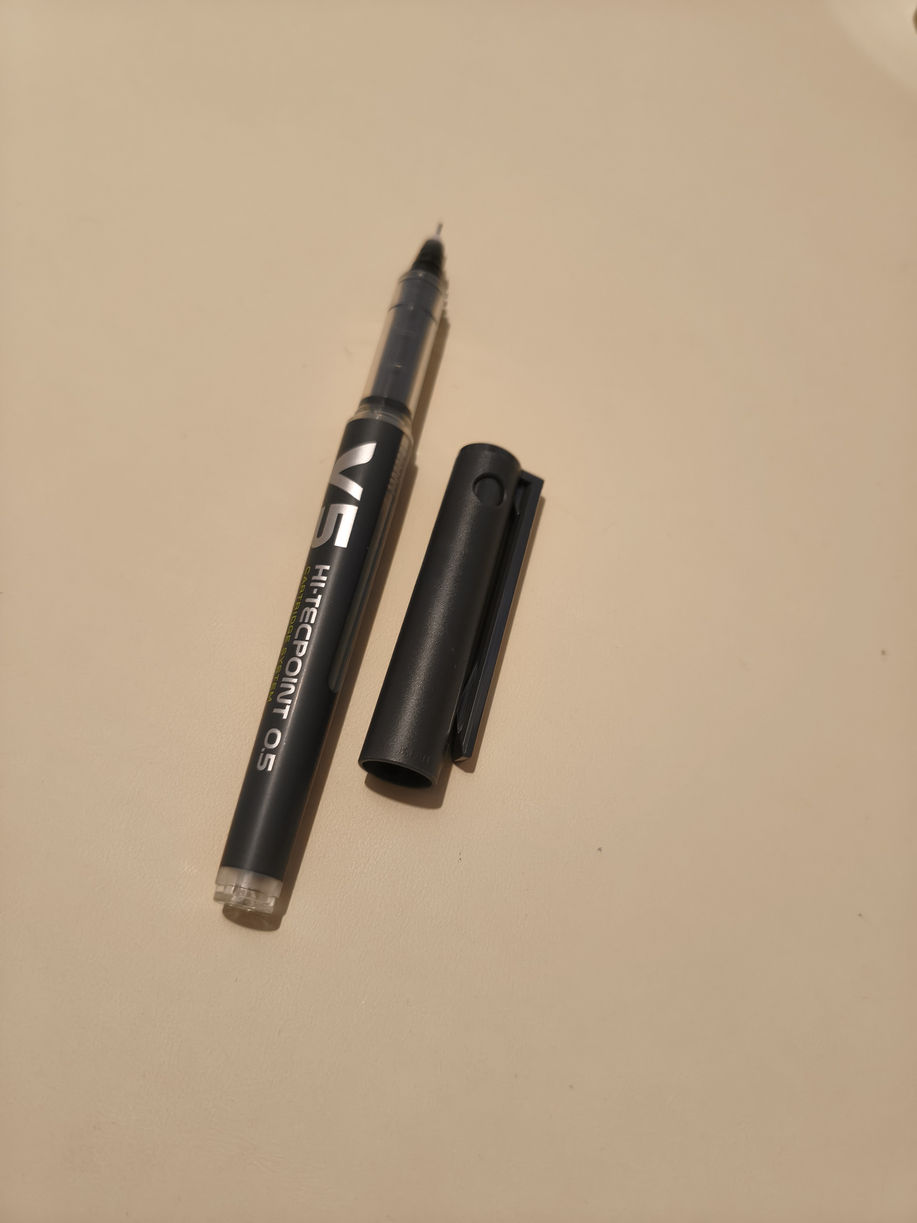 百乐（PILOT）BXC-V5直液式走珠笔大V5中性水笔0.5签字笔学生考试刷题办公文具升级版可换墨胆 黑色 实拍图