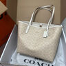 蔻驰（COACH）【品牌直供】女士CITY33大号单肩手提托特包CV976奶茶色七夕礼物 实拍图