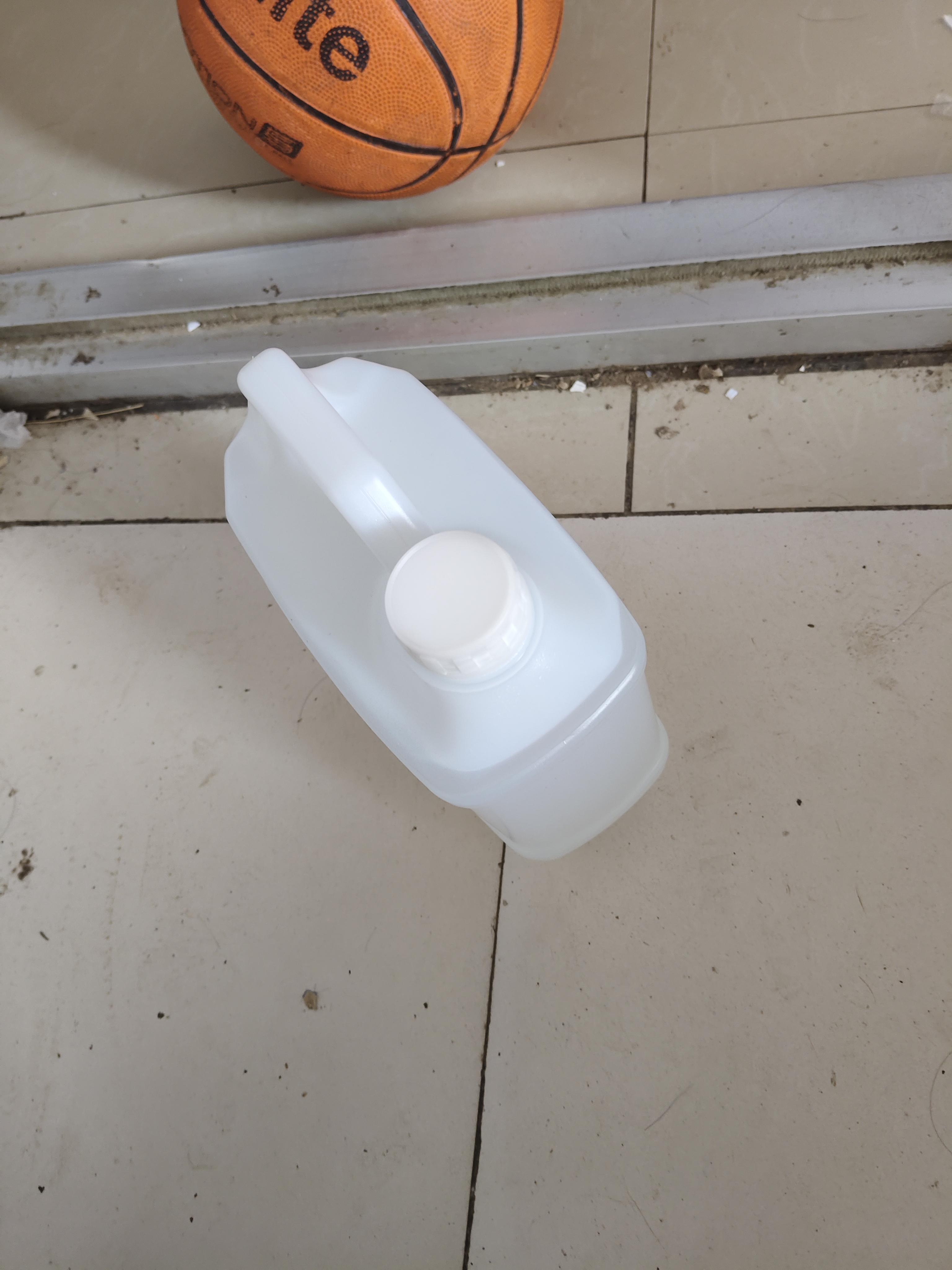 衡洁95%酒精2.5L95度医用酒精高纯度燃烧乙醇杀菌消毒水助燃料酒精灯 实拍图