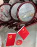 漂傲红旗摆件家里中控摆件车载办公桌爱国五星红旗党旗会议室装饰办公 桌摆17cm 实拍图