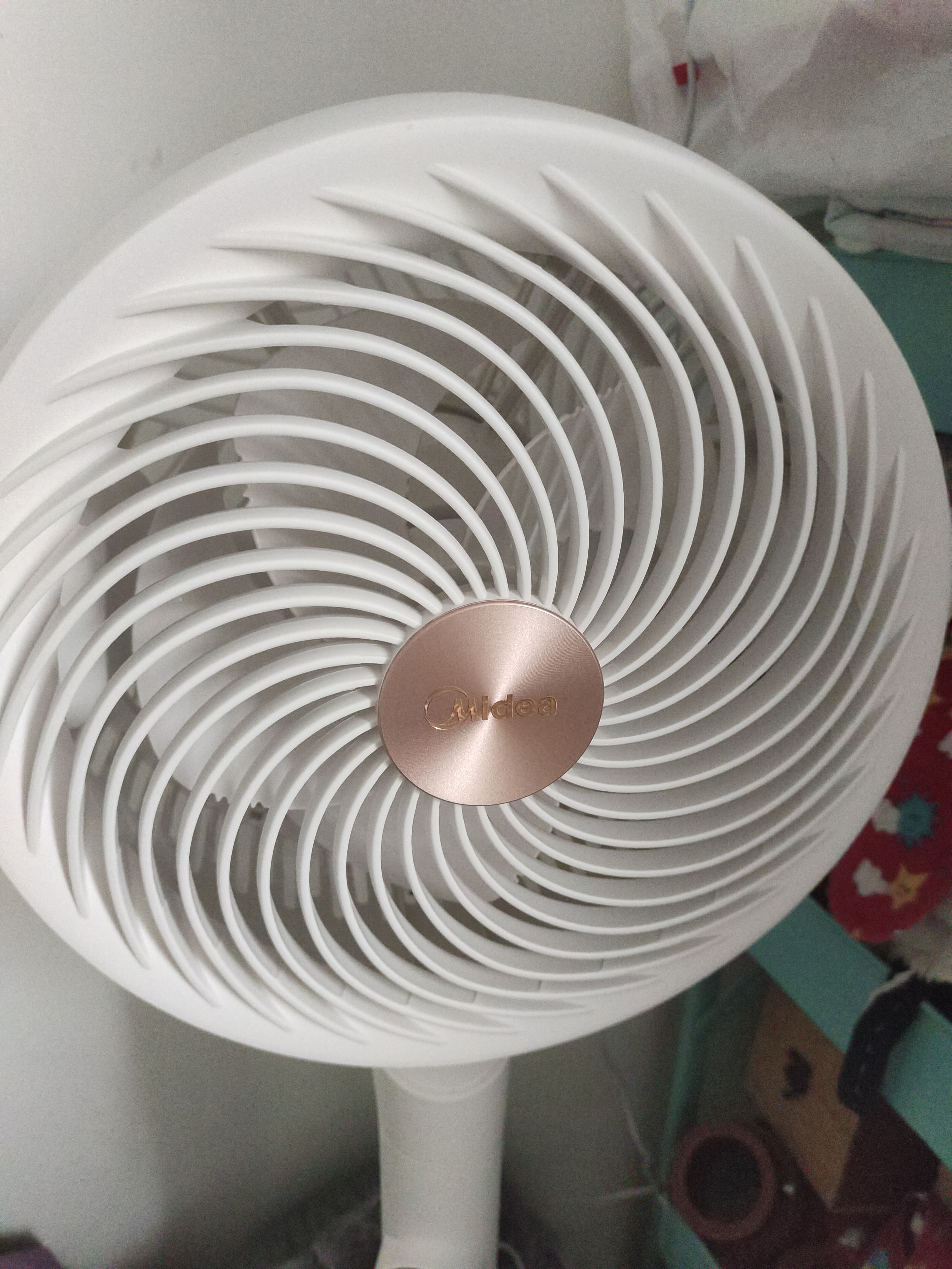 美的（Midea）【净化驱蚊】空气循环扇直流变频新款大风力家用落地扇3D摇头桌面电风扇卧室静音一级能效GDJ24DXS 实拍图