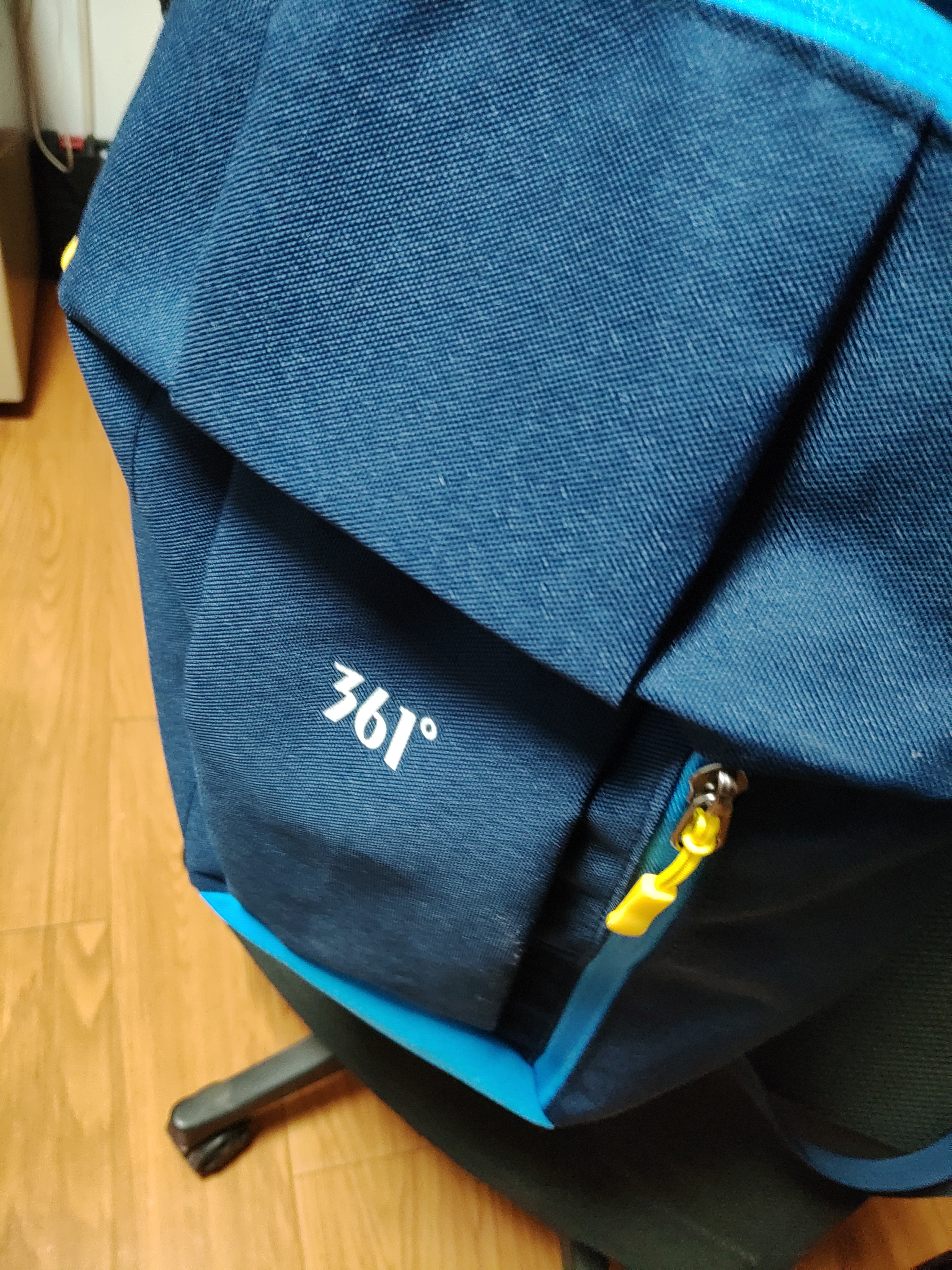361°超轻儿童双肩包男孩出游包女小学生书包户外旅行登山小背包补习包 实拍图