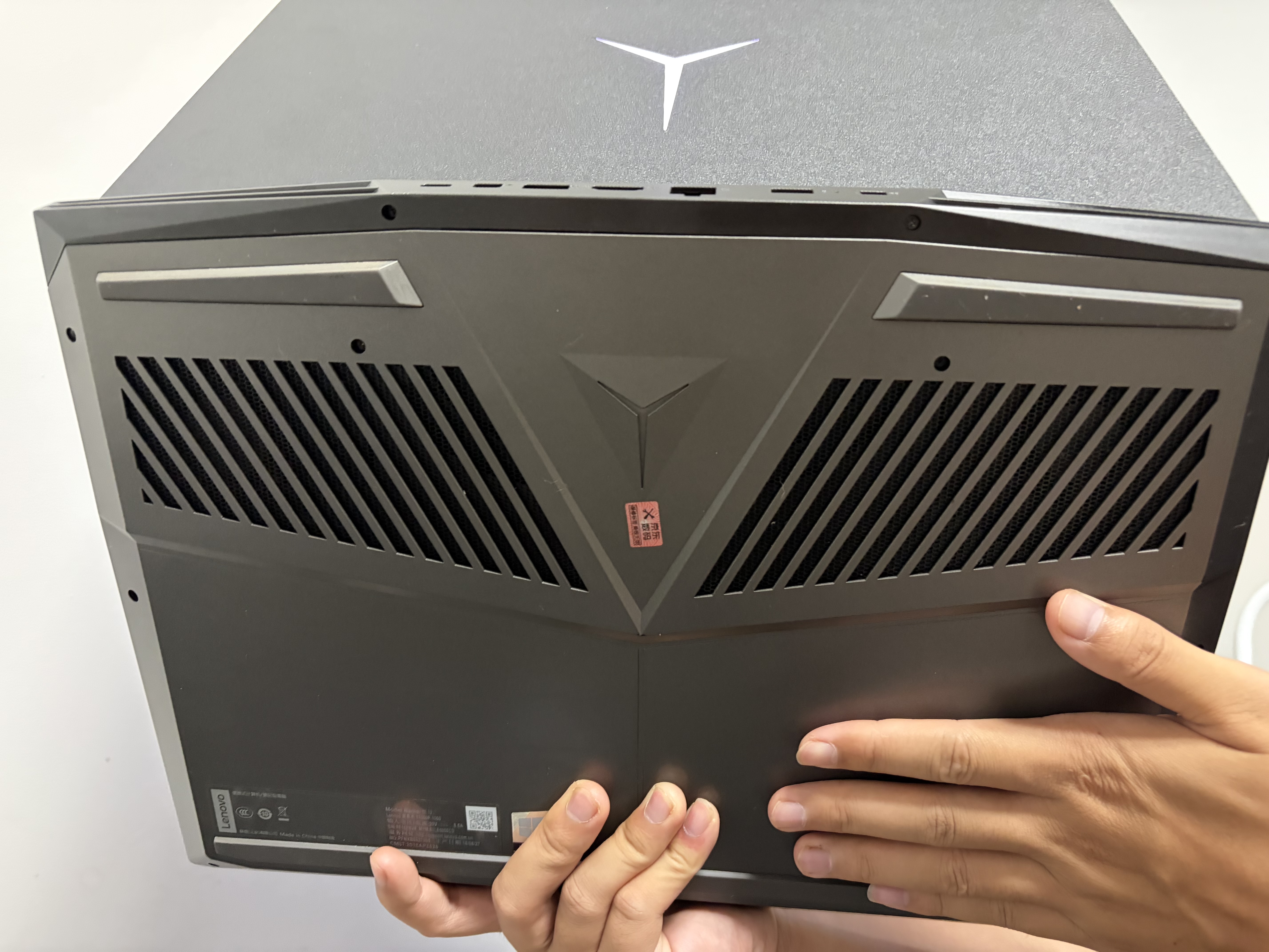 联想（Lenovo) 拯救者15.6寸Y7000/ R9000P高刷电竞吃鸡设计游戏本二手笔记本电脑 95新I7-8750H GTX1060Y7000P 16G内存+512G固态 实拍图