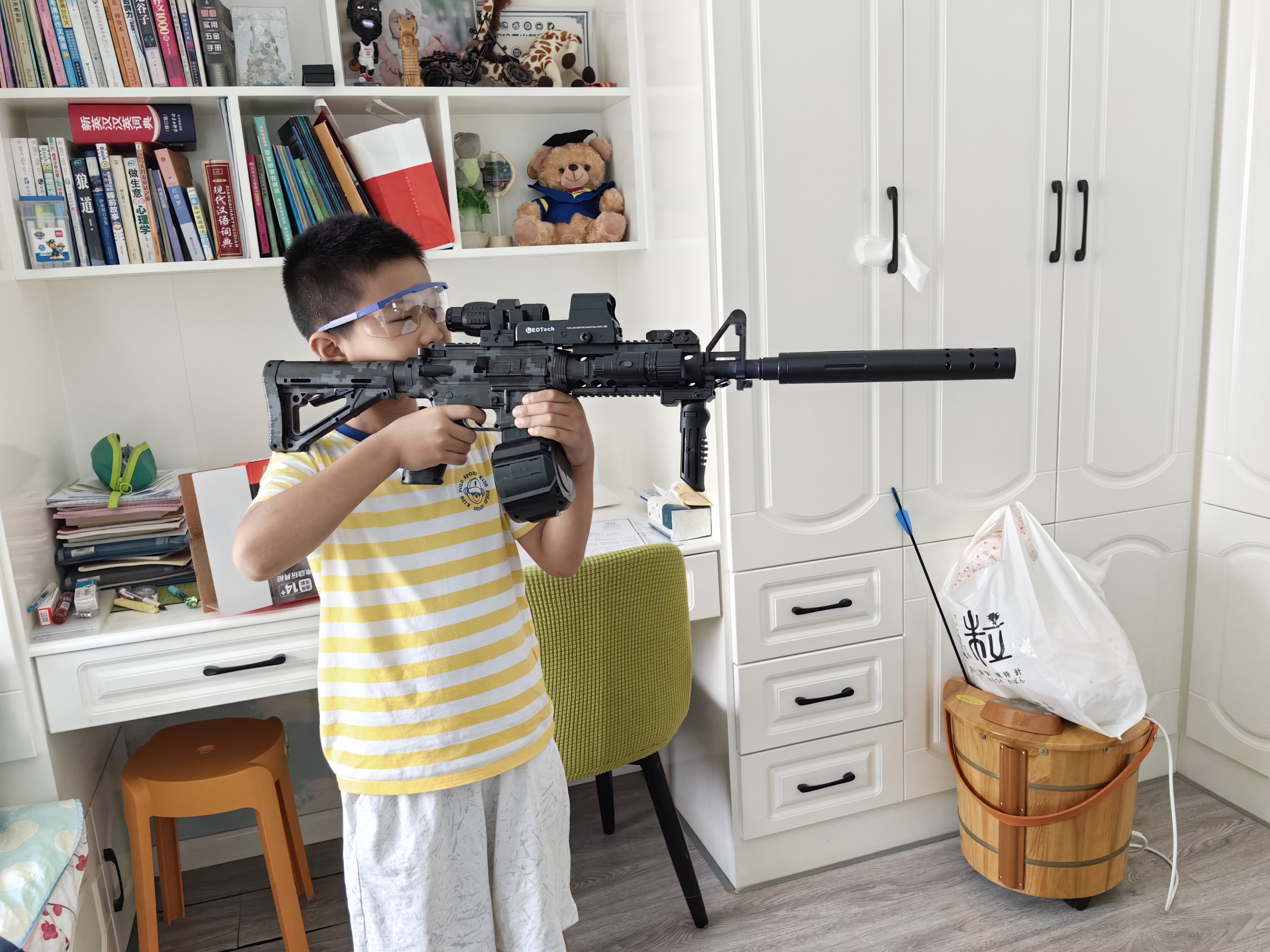 活石玩具枪8-12岁M416水发软弹突击步枪电自动连发高射速男孩生日礼物 M4A1满配礼盒【榴弹+红外+倍镜+电动手动+弹鼓+弹夹】 三角洲玩具高速发射器毕业礼物2026火的玩具6-14-18 实拍图