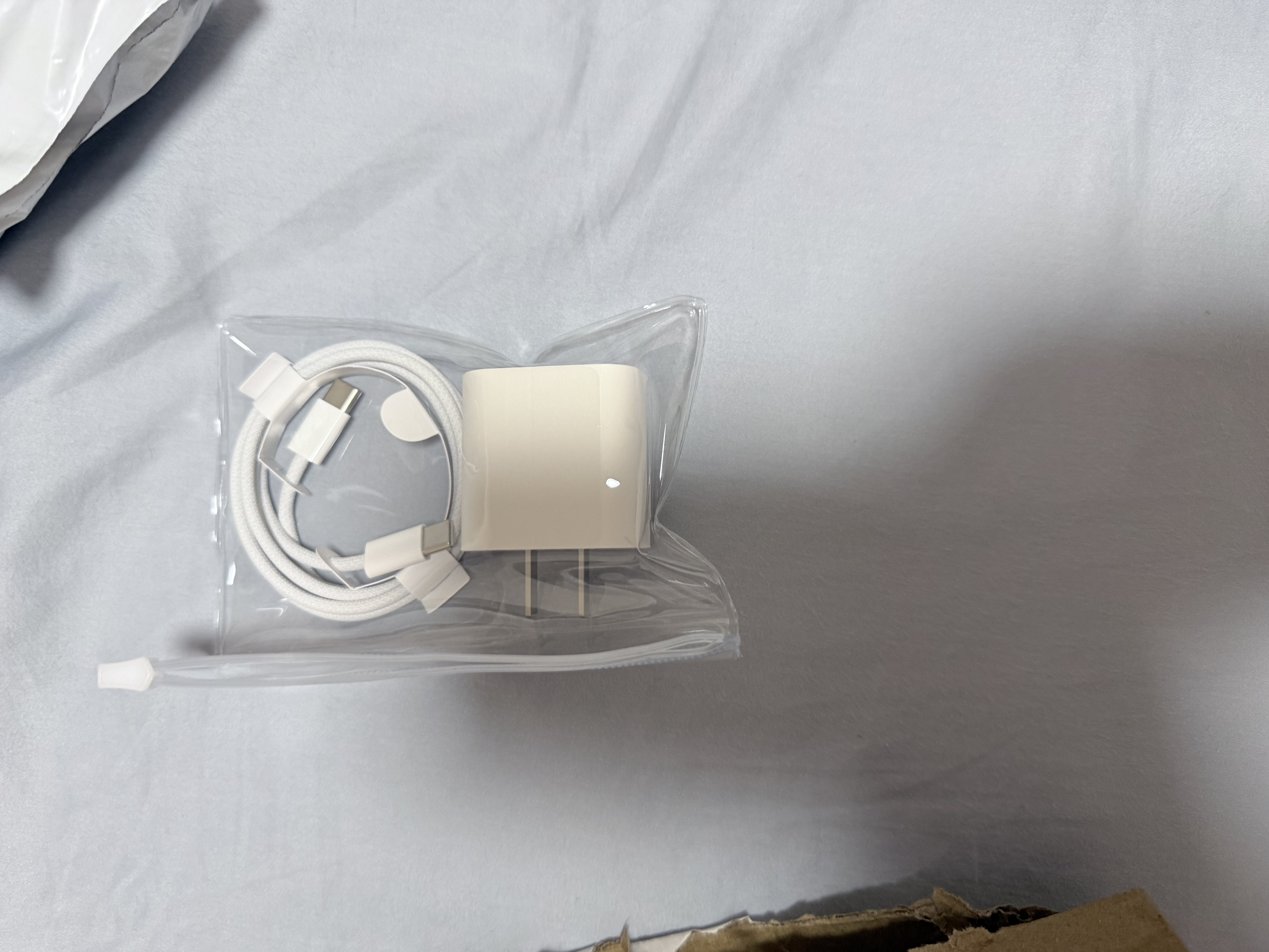 苹果原装 20W USB-C充电器 type-c充电器 iphone15/16/17/14USB-C快充头/type-c转闪电充电线99新二手 20W快充头+Type-c充电线（1米） 实拍图
