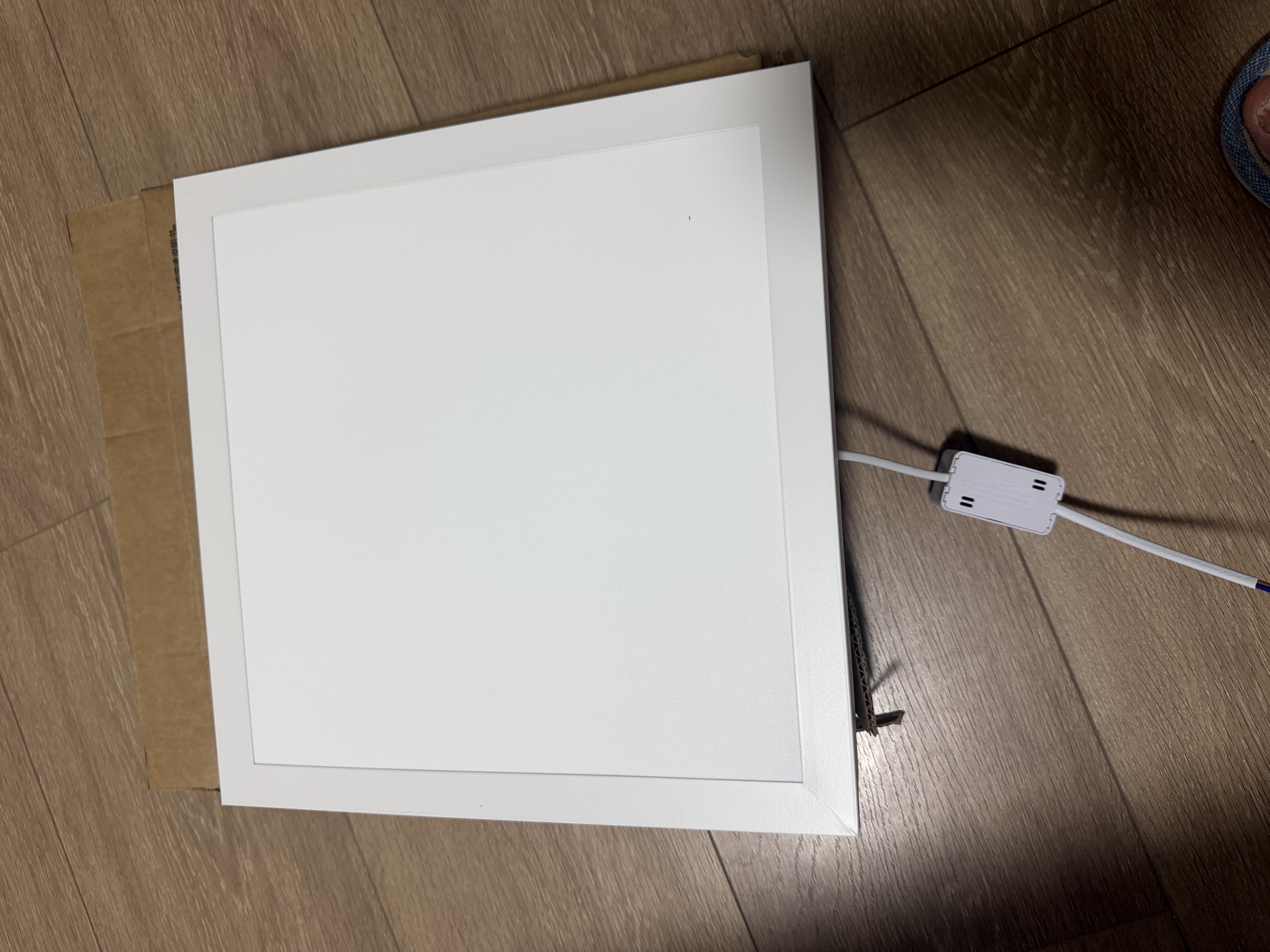 惠普精工LED吸顶灯集成吊顶灯平板灯嵌入式厨卫面板灯具30*30cm白光 实拍图