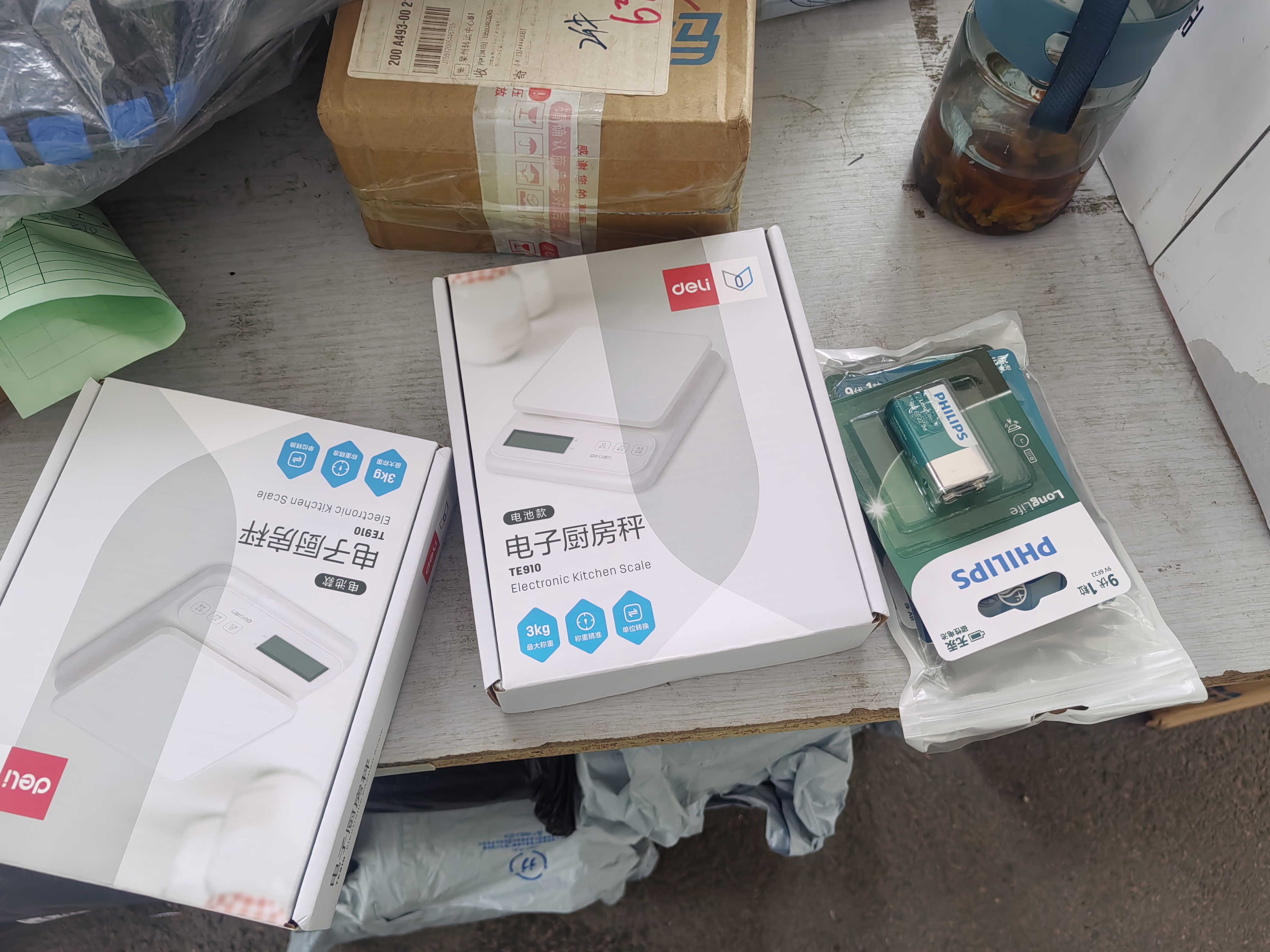 飞利浦（PHILIPS）碳性9V电池3粒适用玩具/万用表/烟雾报警器/麦克风/遥控器/话筒等9V方块电池6F22 实拍图