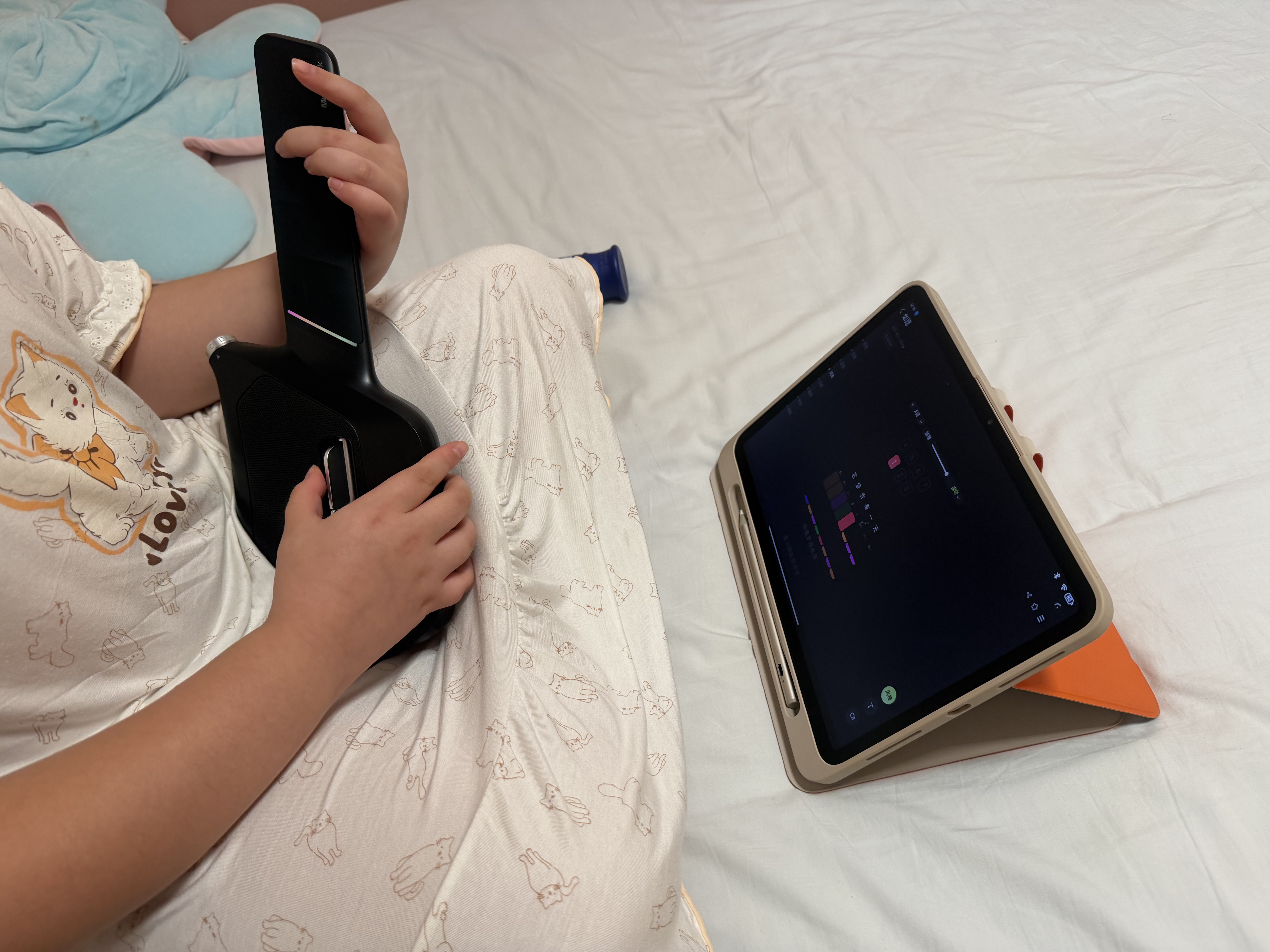 Musspark智能AI随弹无弦电子自动挡吉他便携弹唱小吉他 子夜黑 初学者 实拍图