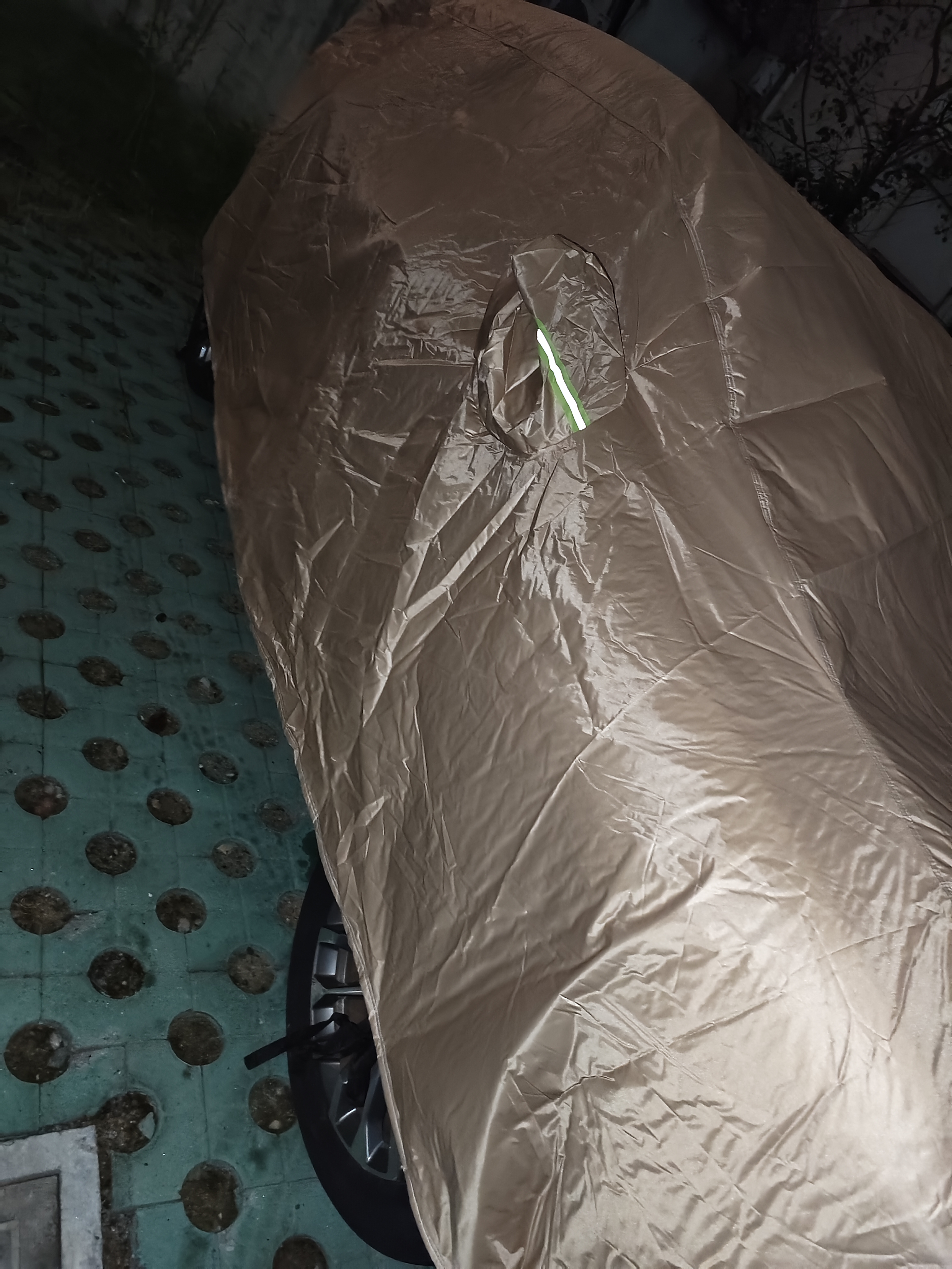金雨保牛津布汽车车衣车罩防晒防雨隔热防尘加厚遮阳车套外全罩通用四季 人气热销【香槟咖】600D高密度牛津布+送收纳袋 三层加厚款*四季可用【防暴晒防雨防冰雹抗大风】 实拍图