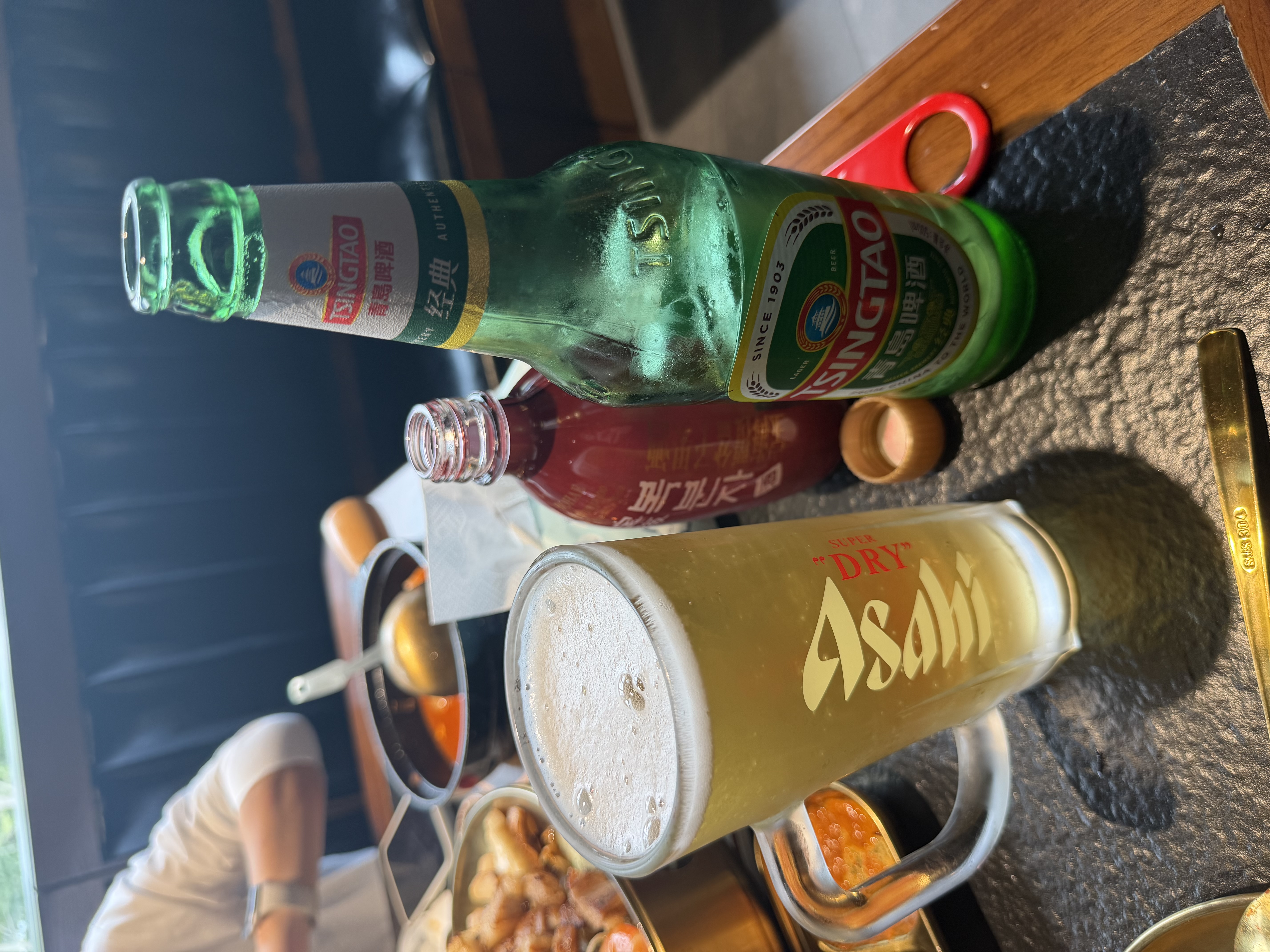 BELY MEDVED1.5L俄罗斯进口大白熊图案啤酒贝里麦德维熊牌啤酒俄罗斯啤酒大桶 1.5L 6瓶 大白啤酒 实拍图