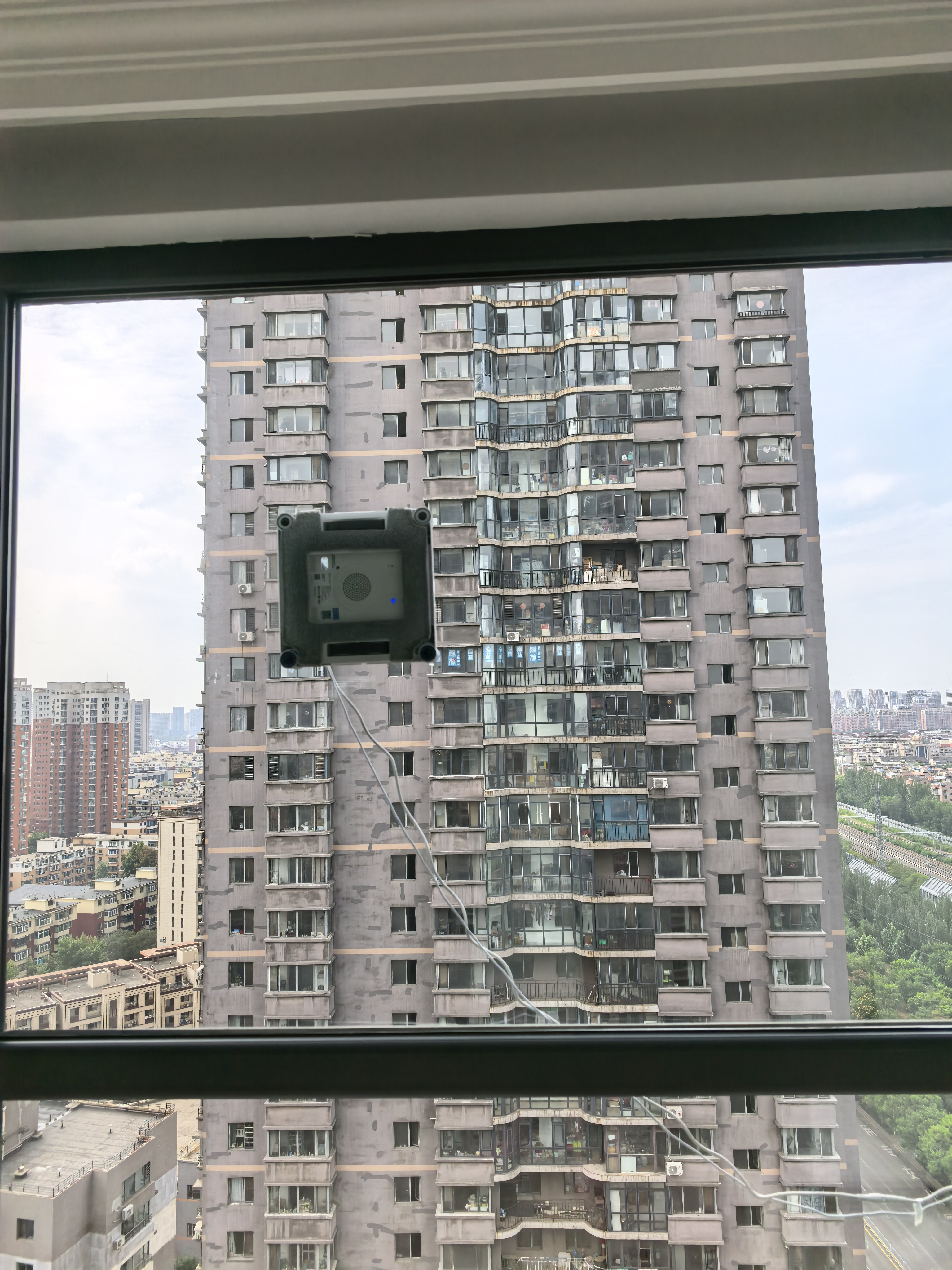 科沃斯窗宝擦窗机器人W2S擦玻璃机器人自动擦玻璃喷水恒湿擦窗高层户外擦玻璃神器家用保价30天 实拍图