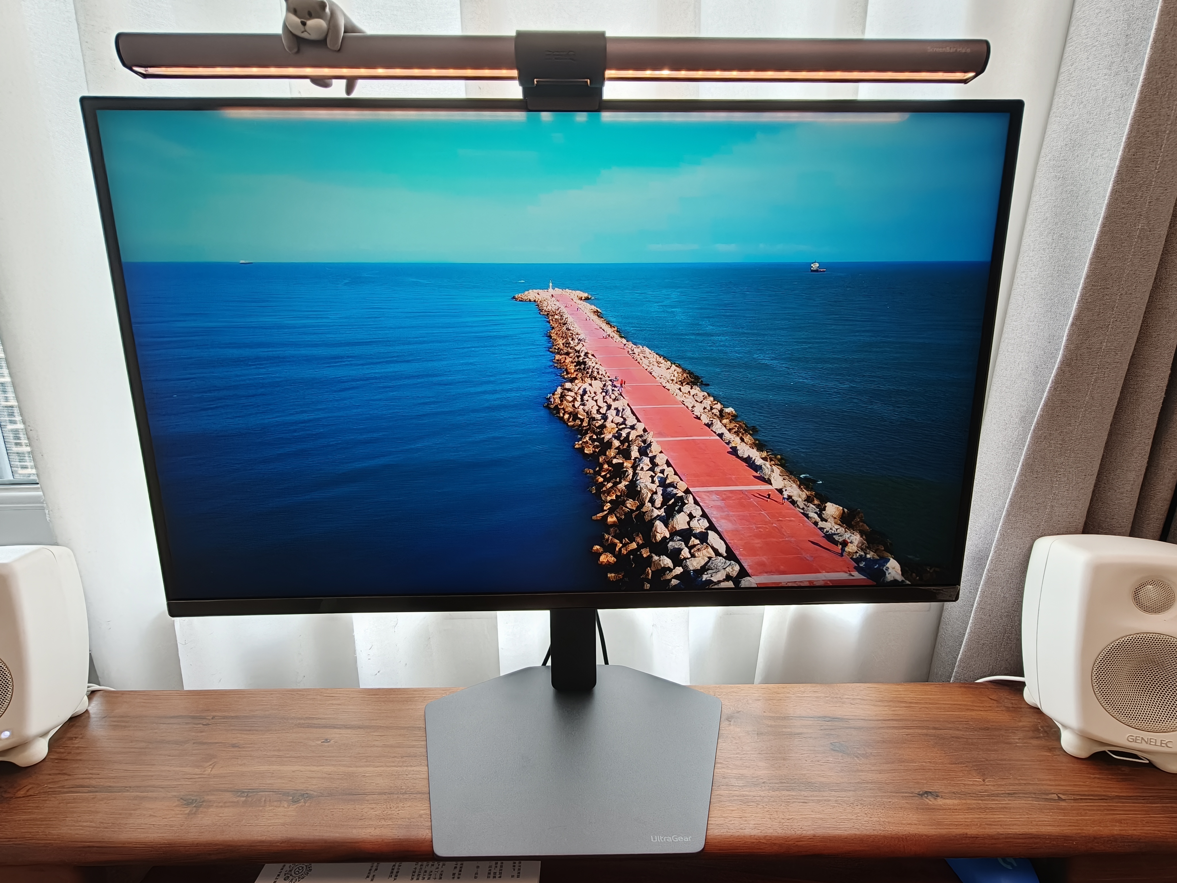 LG 27GM950B 27英寸5K Hyper Mini LED 高端显示器 5KAI超分 218PPI TUV防光晕 DP2.1满血 HDR1000 实拍图