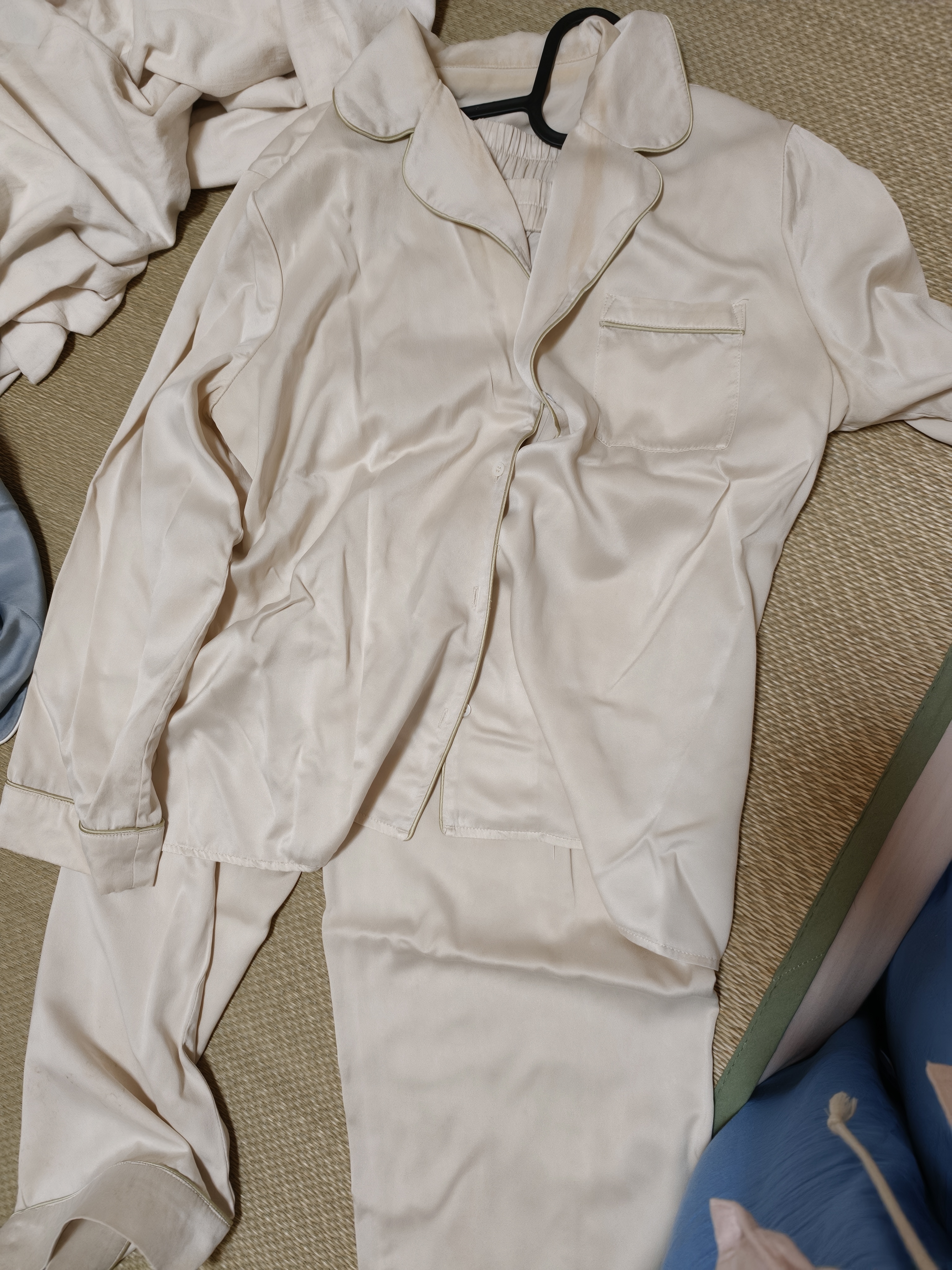 【丰巢洗护】洗衣洗鞋洗书包服务 洗羽绒服/棉服/毛呢/运动鞋  上门取件 顺丰上门取 衣鞋*任洗5件 预约今日上门 实拍图