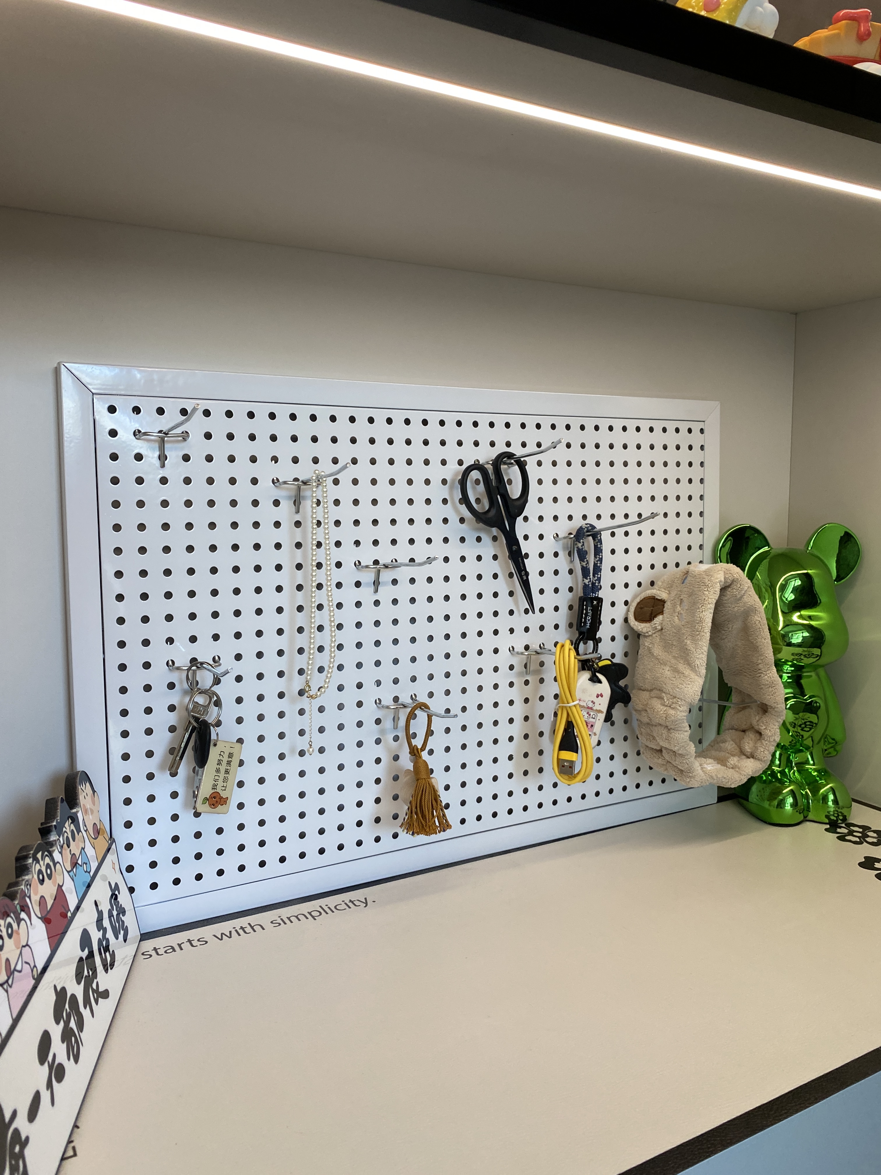 小匠材洞洞板墙上置物架免打孔宿舍客厅墙面五金工具展示收纳架40*60白 实拍图