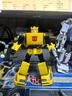 变形金刚（Transformers）儿童男孩玩具工作室系列加强级《变形金刚：毁灭》大黄蜂G1925 实拍图