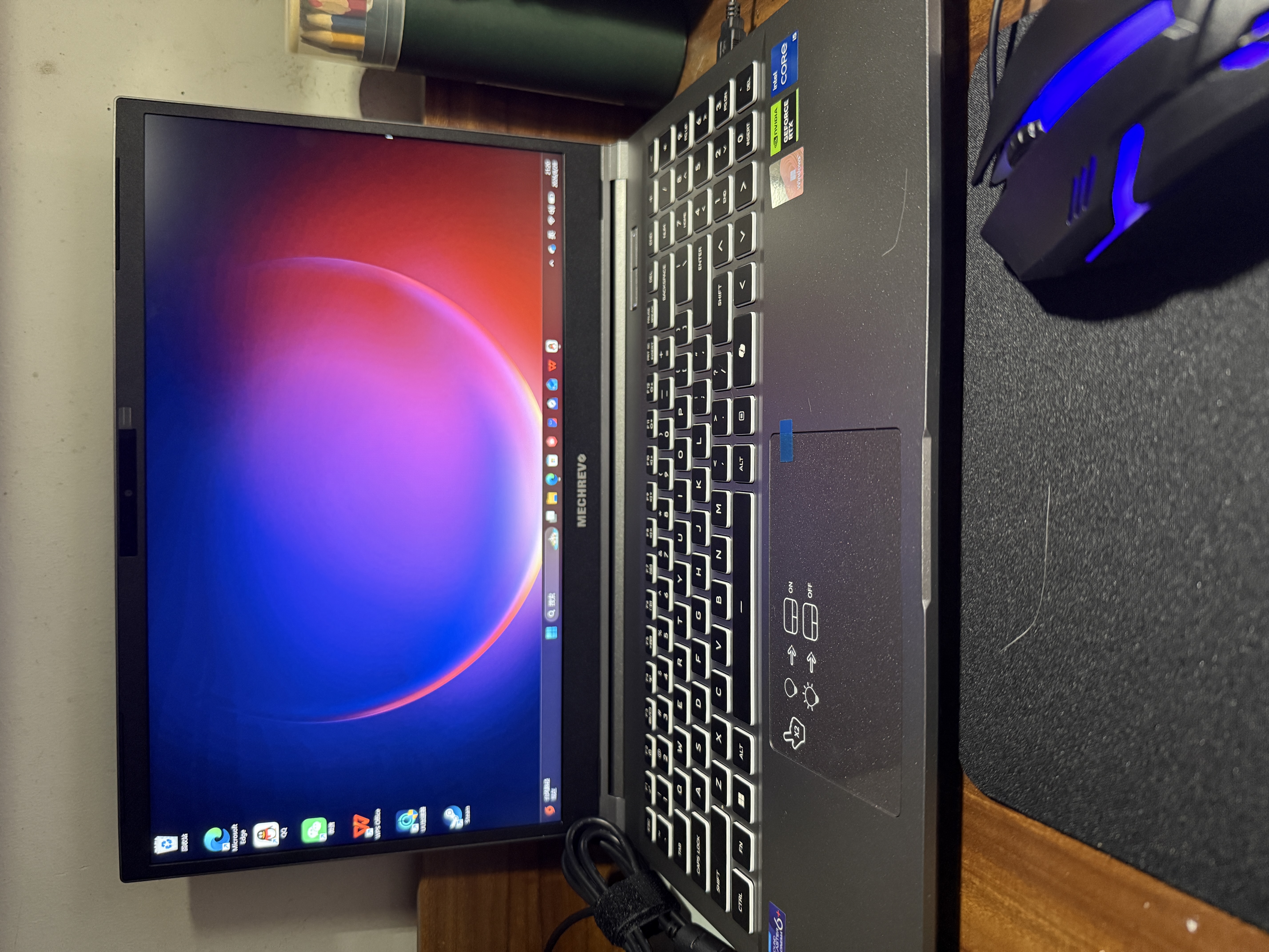 机械革命极光X游戏本 2026新款旗舰酷睿i7HX 极光16pro满血RTX4050/5060旷世X 学生办公电竞设计笔记本电脑 酷睿i5-13420H/3050/16G+512G 游戏办公二合一 超 实拍图