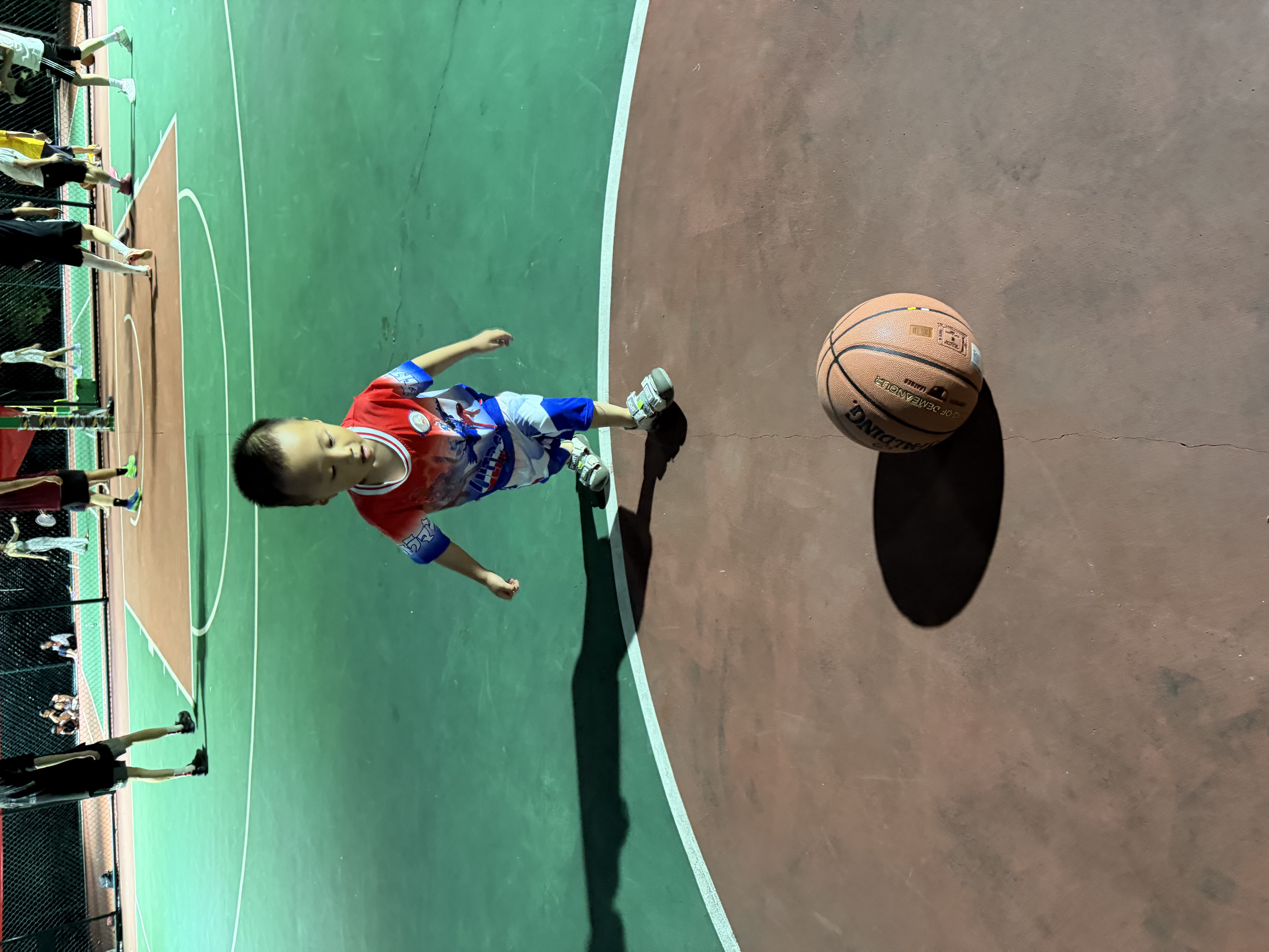 斯伯丁（SPALDING）篮球TF系列6号女子比赛室内外兼用耐磨训练六号篮球 77-176Y6 实拍图